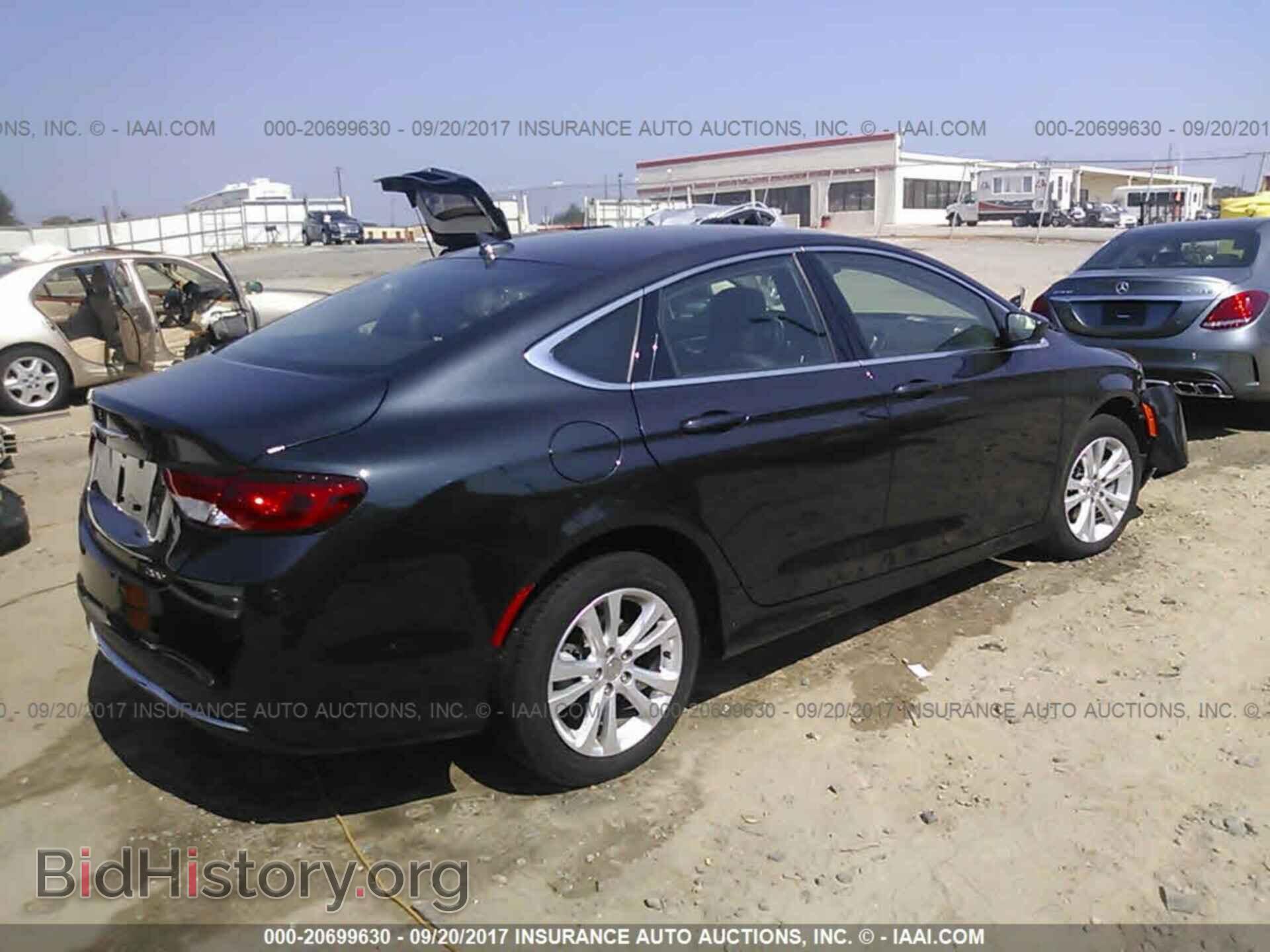 2017 Chrysler 200 - VIN: 1C3CCCAB9HN506984 - Фото 4