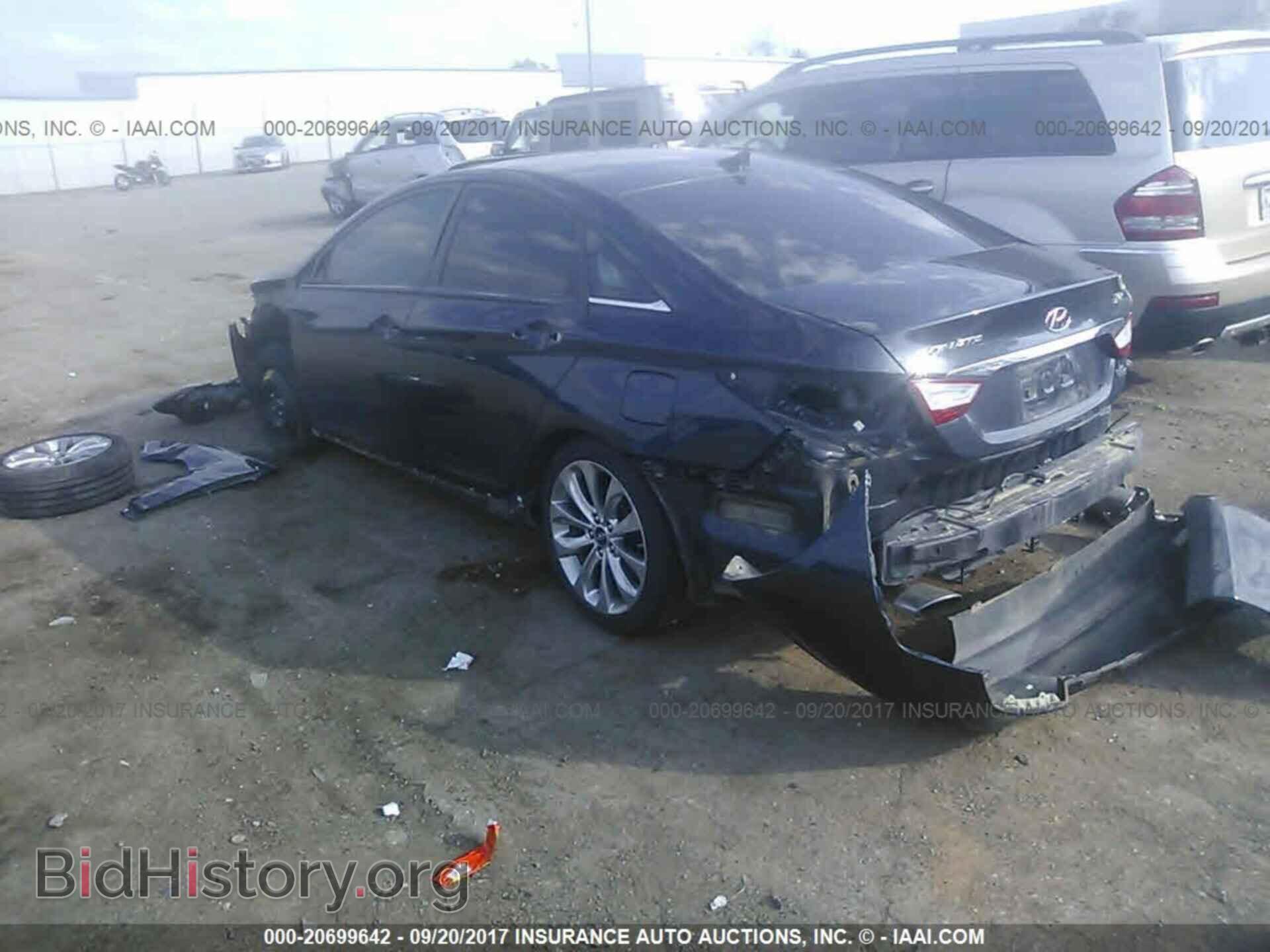2012 Hyundai Sonata - VIN: 5NPEC4AB0CH425567 - Photo 3