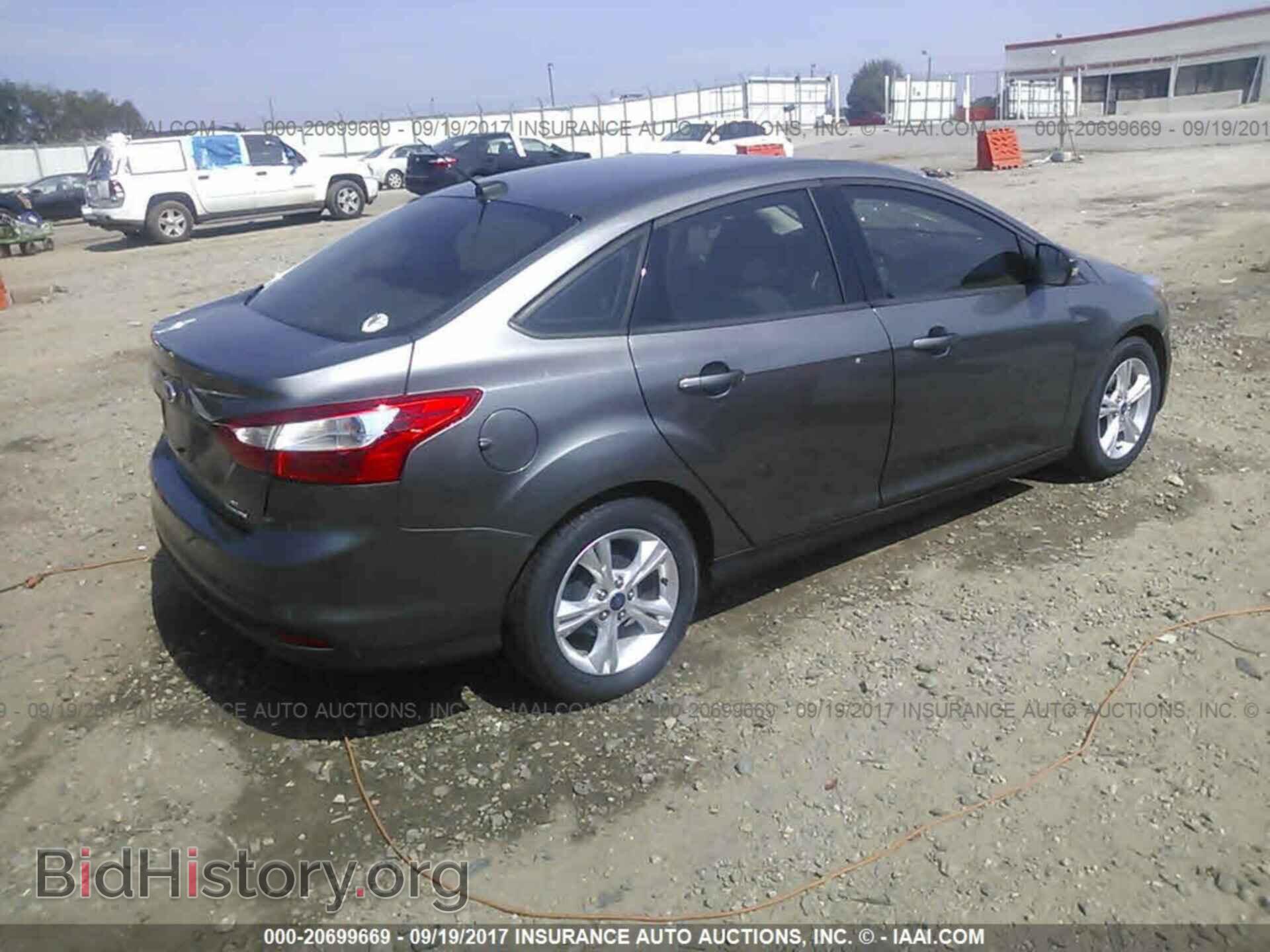 2013 Ford Focus - VIN: 1FADP3F21DL294302 - Photo 4