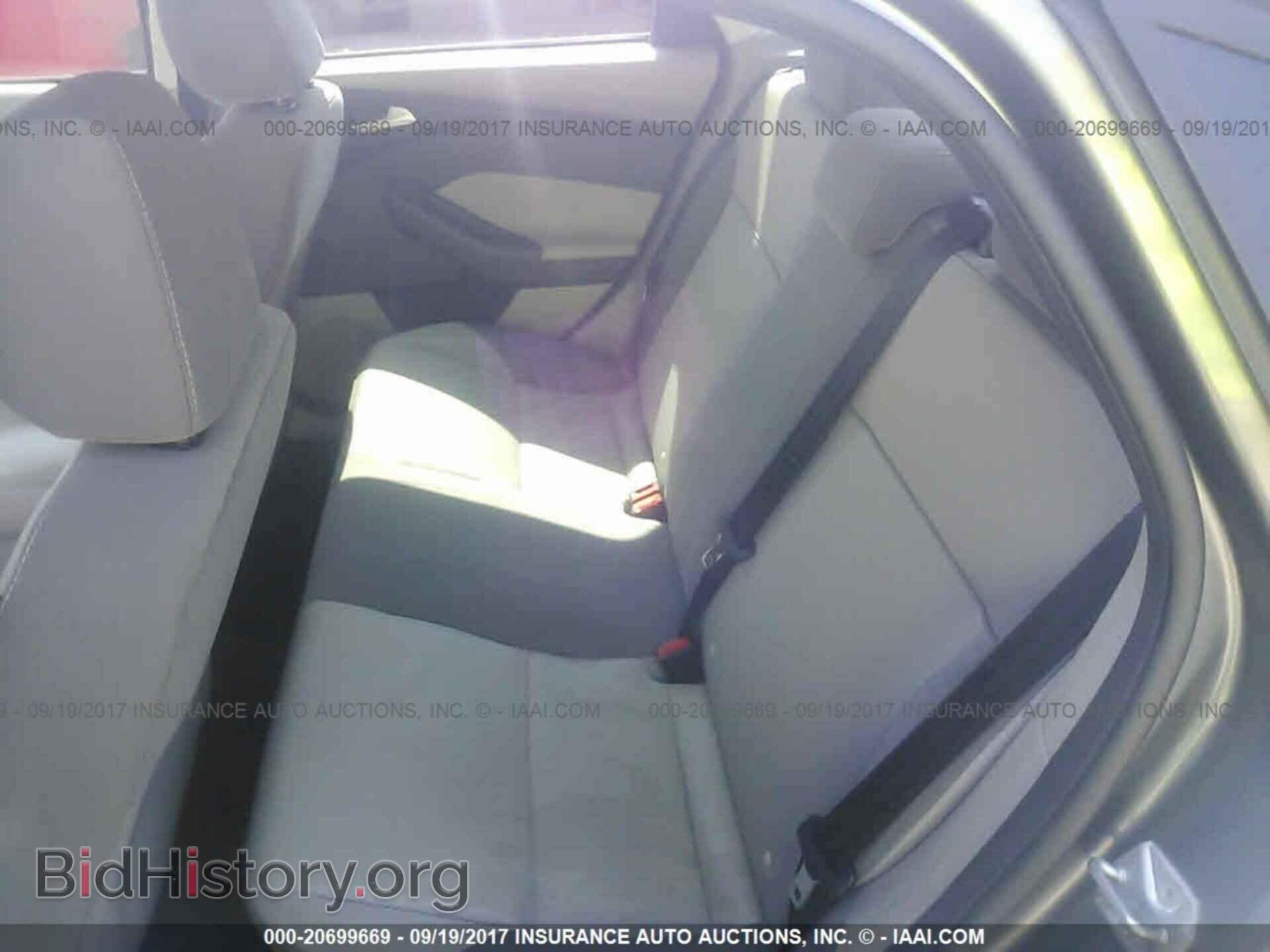2013 Ford Focus - VIN: 1FADP3F21DL294302 - Photo 8
