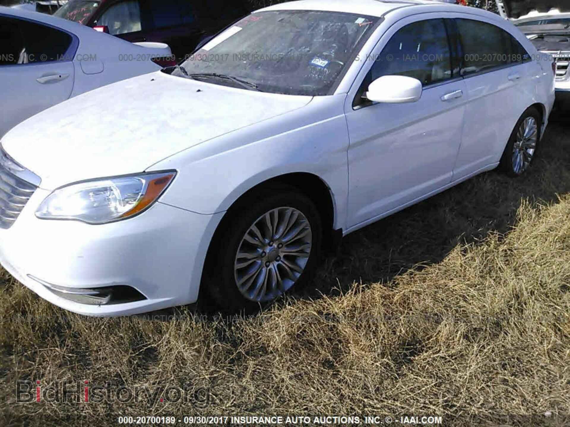 2012 Chrysler 200 - VIN: 1C3CCBBB0CN127647 - Photo 2