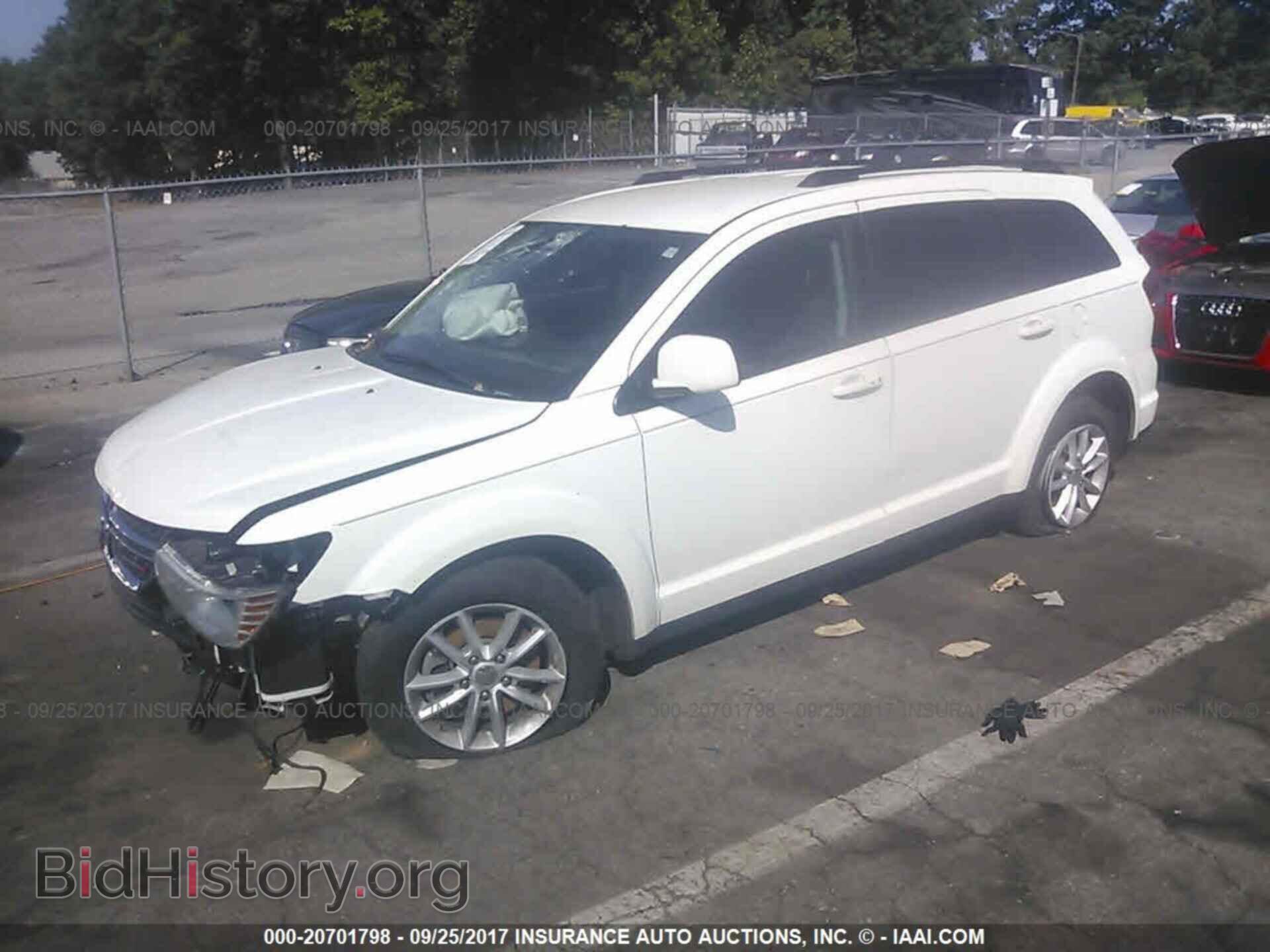 2015 Dodge Journey - VIN: 3C4PDCBB9FT560744 - Photo 2