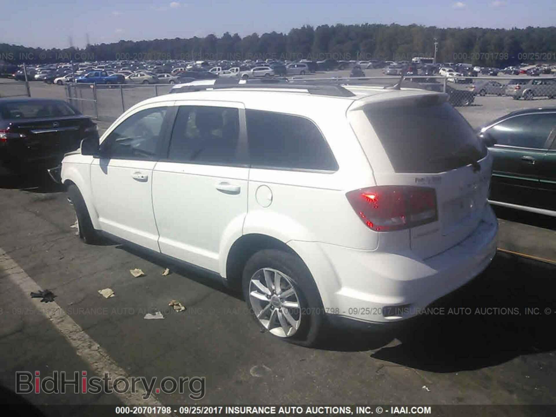 2015 Dodge Journey - VIN: 3C4PDCBB9FT560744 - Photo 3