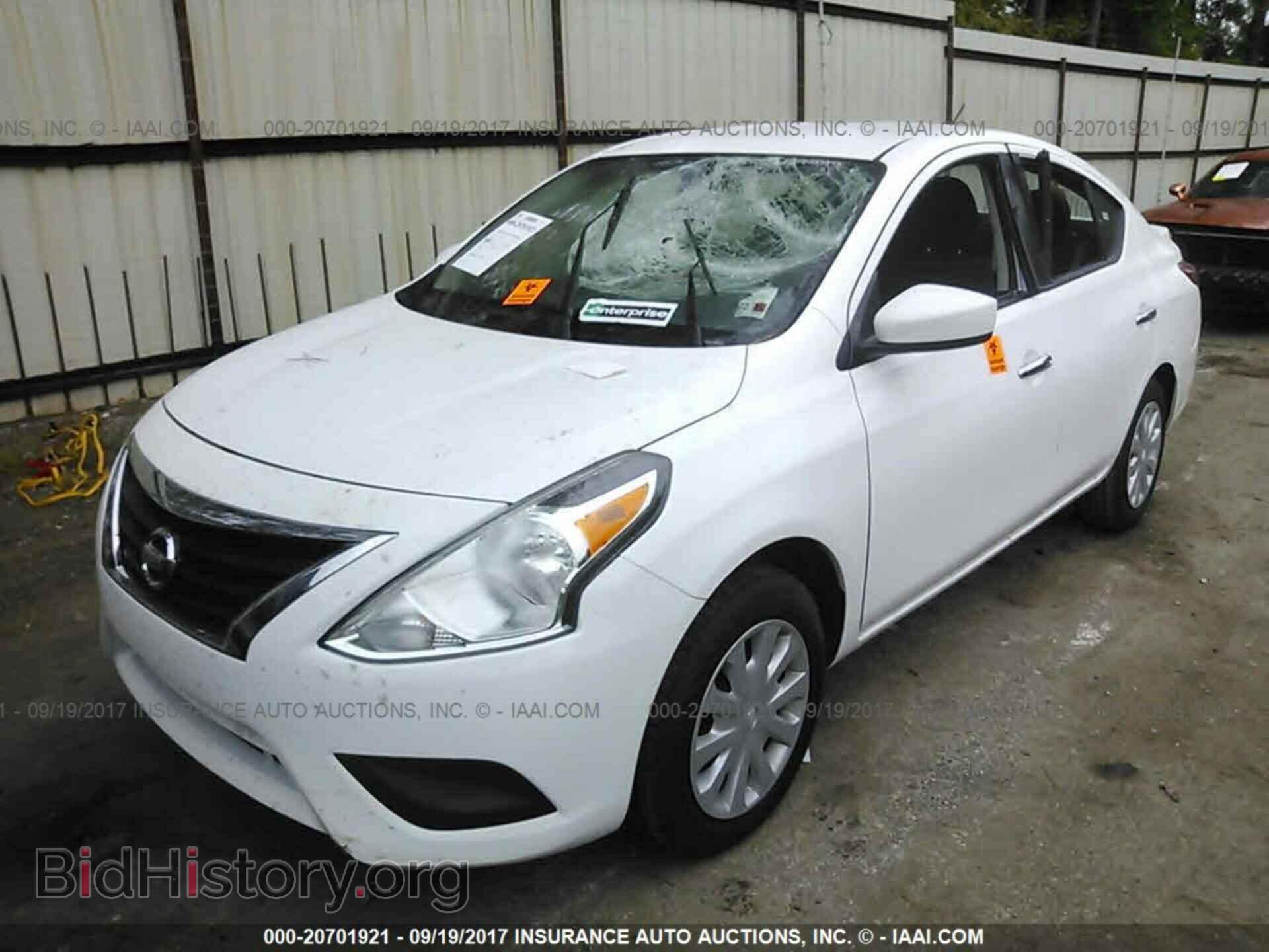 2017 Nissan Versa - VIN: 3N1CN7AP3HL845378 - Фото 2