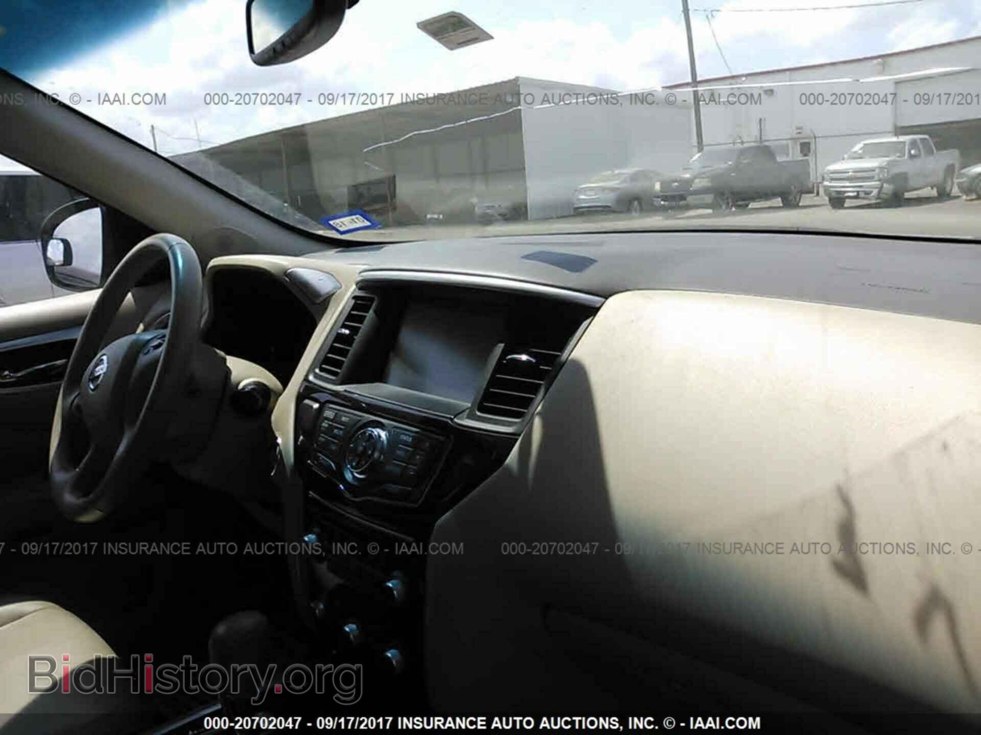 2015 Nissan Pathfinder - VIN: 5N1AR2MN2FC720186 - Фото 5