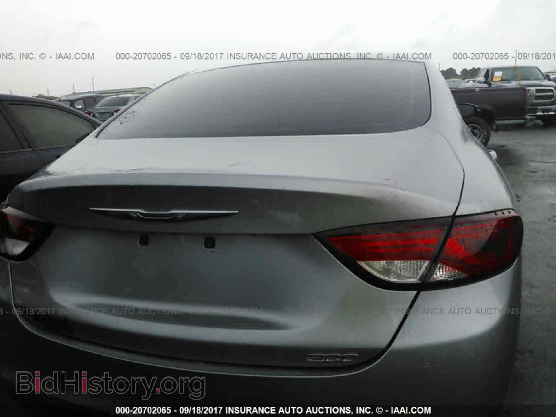2016 Chrysler 200 - VIN: 1C3CCCFB5GN182097 - Фото 6