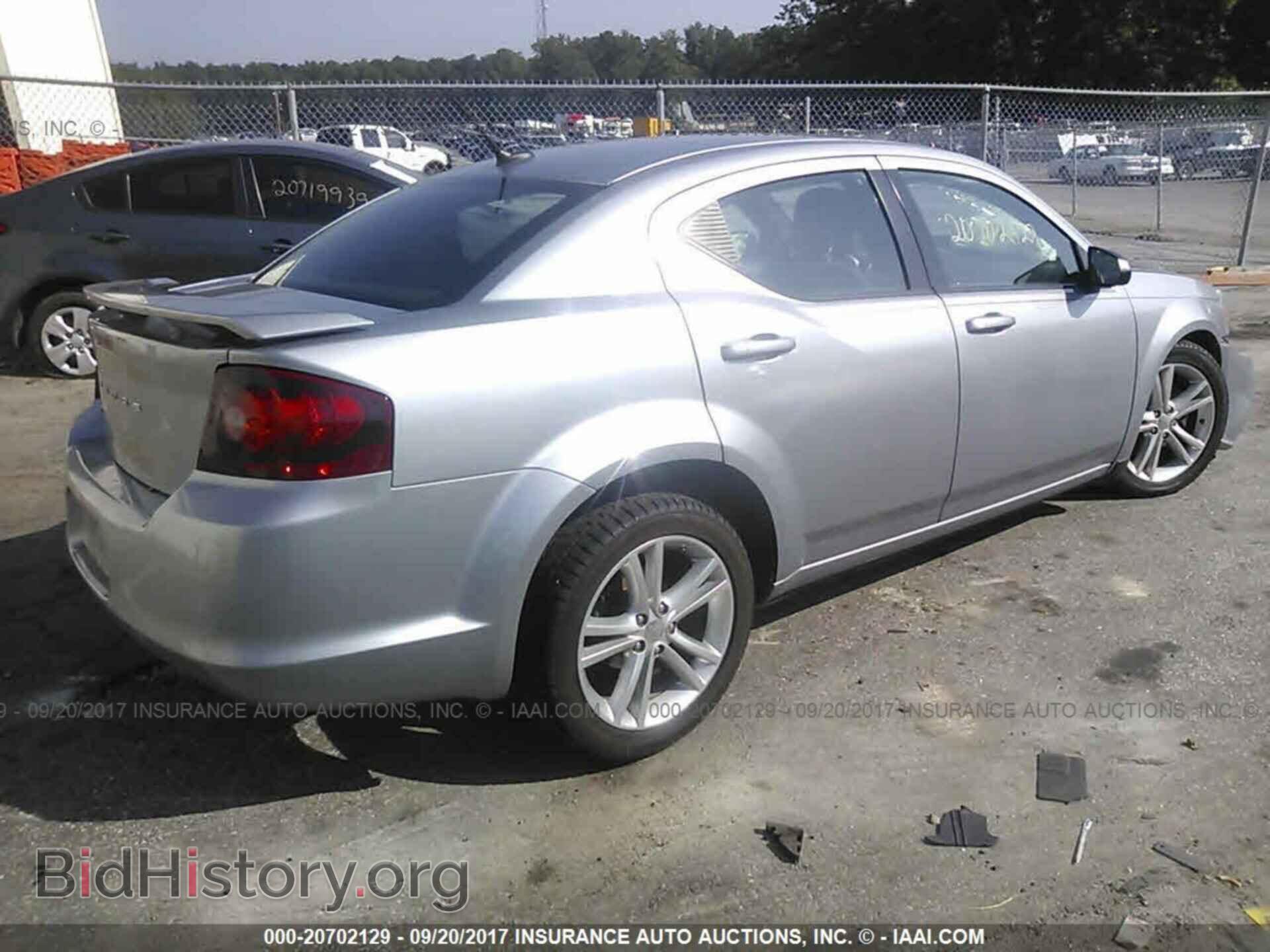 2013 Dodge Avenger - VIN: 1C3CDZAG4DN638038 - Photo 4