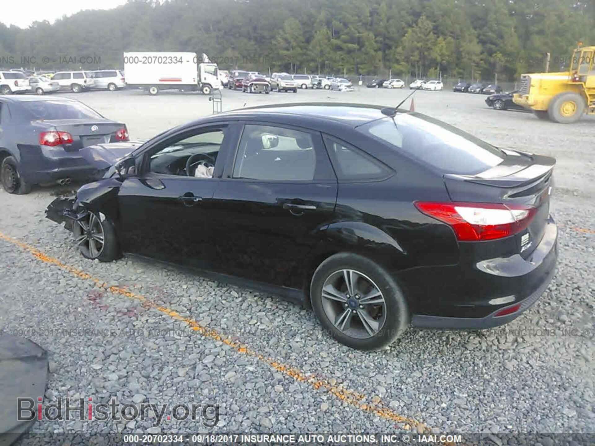 2014 Ford Focus - VIN: 1FADP3F25EL315959 - Photo 3