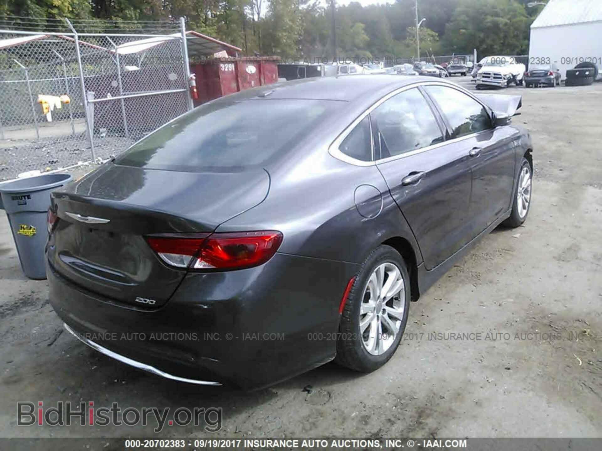 2015 Chrysler 200 - VIN: 1C3CCCAB2FN685141 - Photo 4