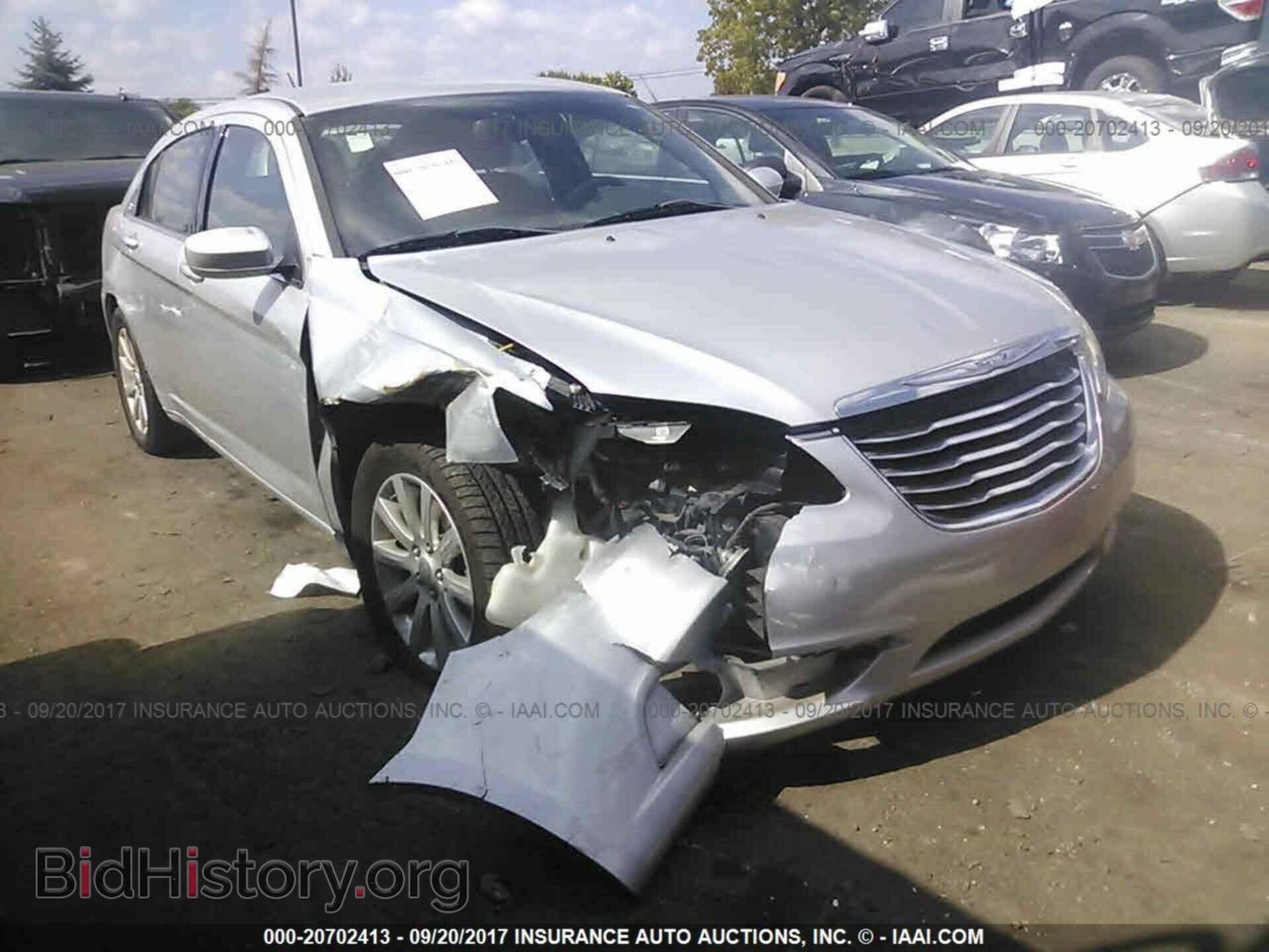 Photo 1C3CCBBB7CN101952 - Chrysler 200 2012