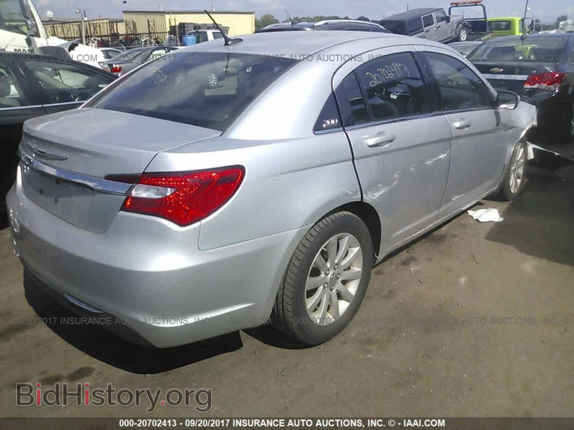 2012 Chrysler 200 - VIN: 1C3CCBBB7CN101952 - Photo 4
