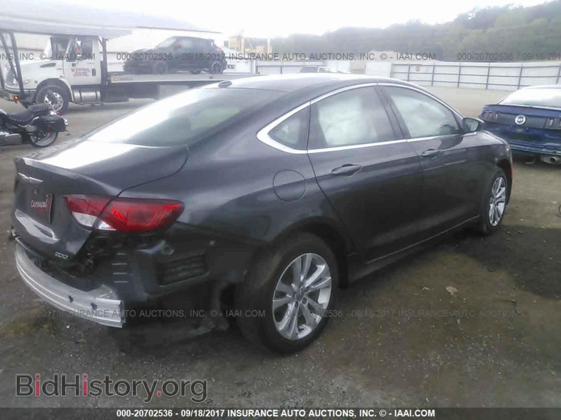 2015 Chrysler 200 - VIN: 1C3CCCAB6FN538207 - Photo 4