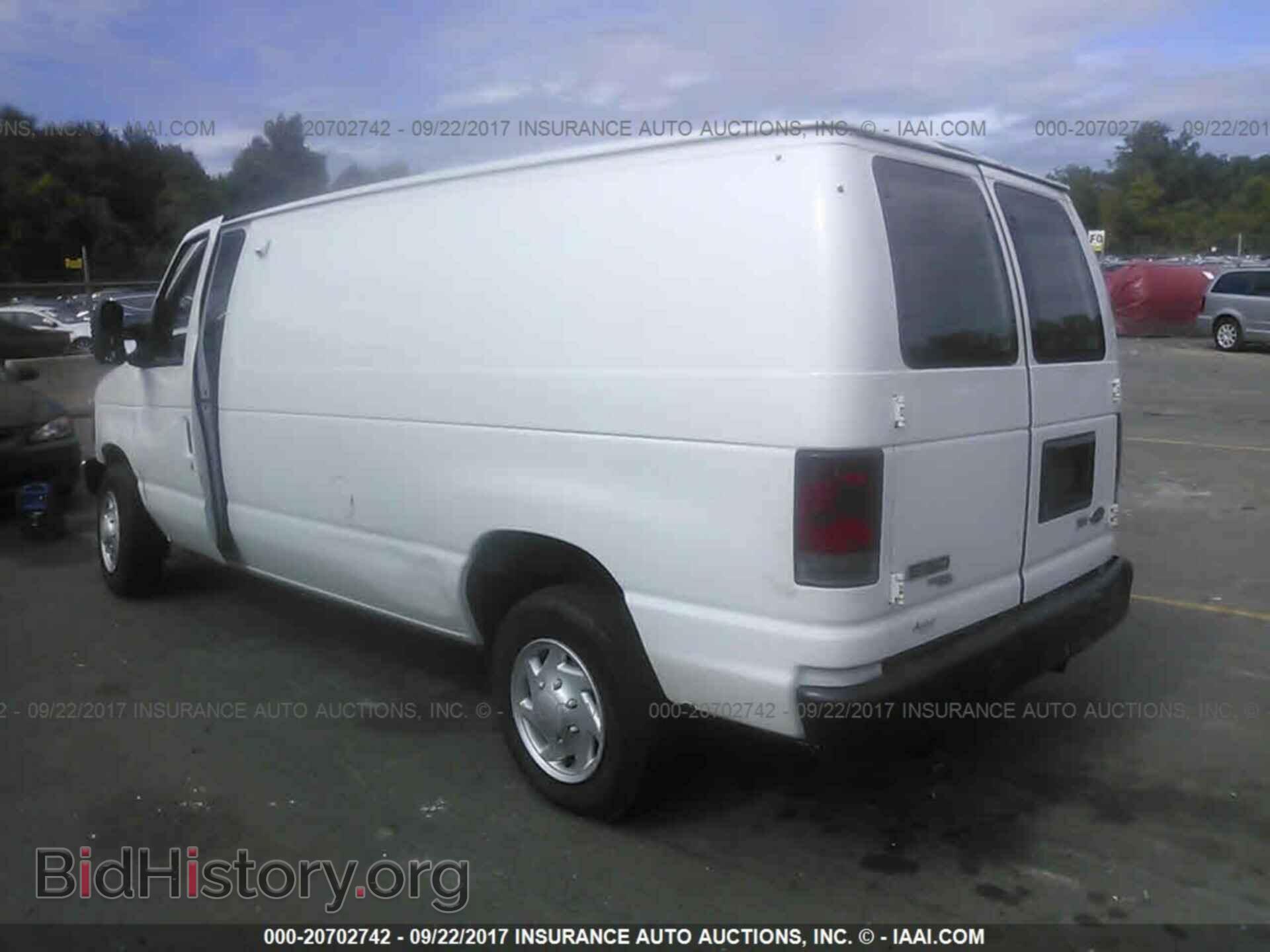 2011 Ford Econoline - VIN: 1FTNE1EW7BDA95811 - Фото 3