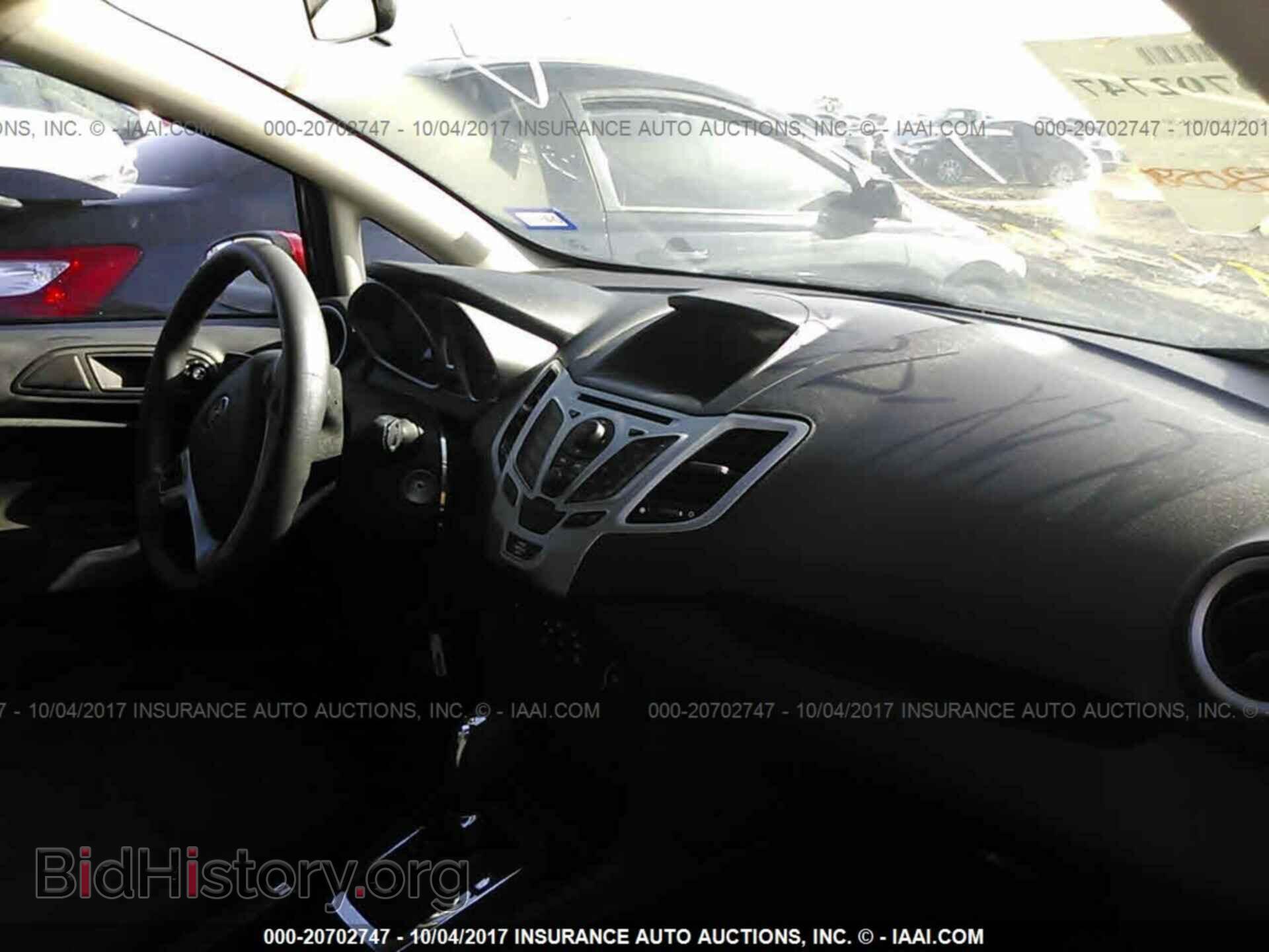 2011 Ford Fiesta - VIN: 3FADP4EJ1BM135256 - Фото 5