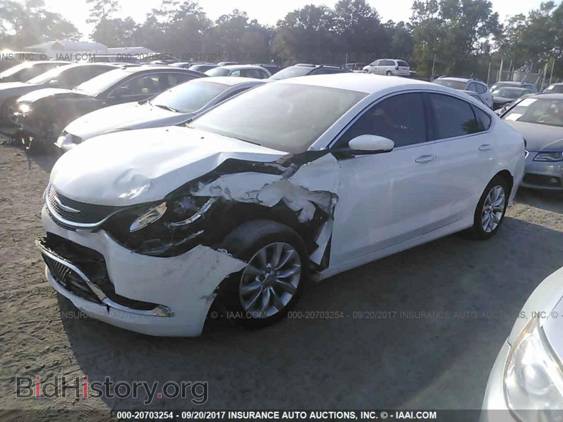 2015 Chrysler 200 - VIN: 1C3CCCCB8FN531272 - Фото 2
