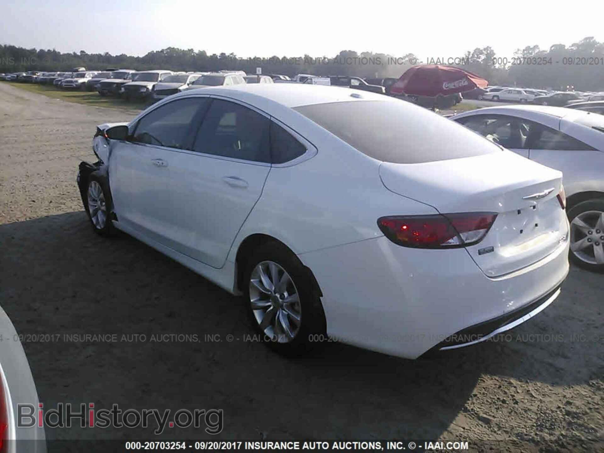 2015 Chrysler 200 - VIN: 1C3CCCCB8FN531272 - Фото 3