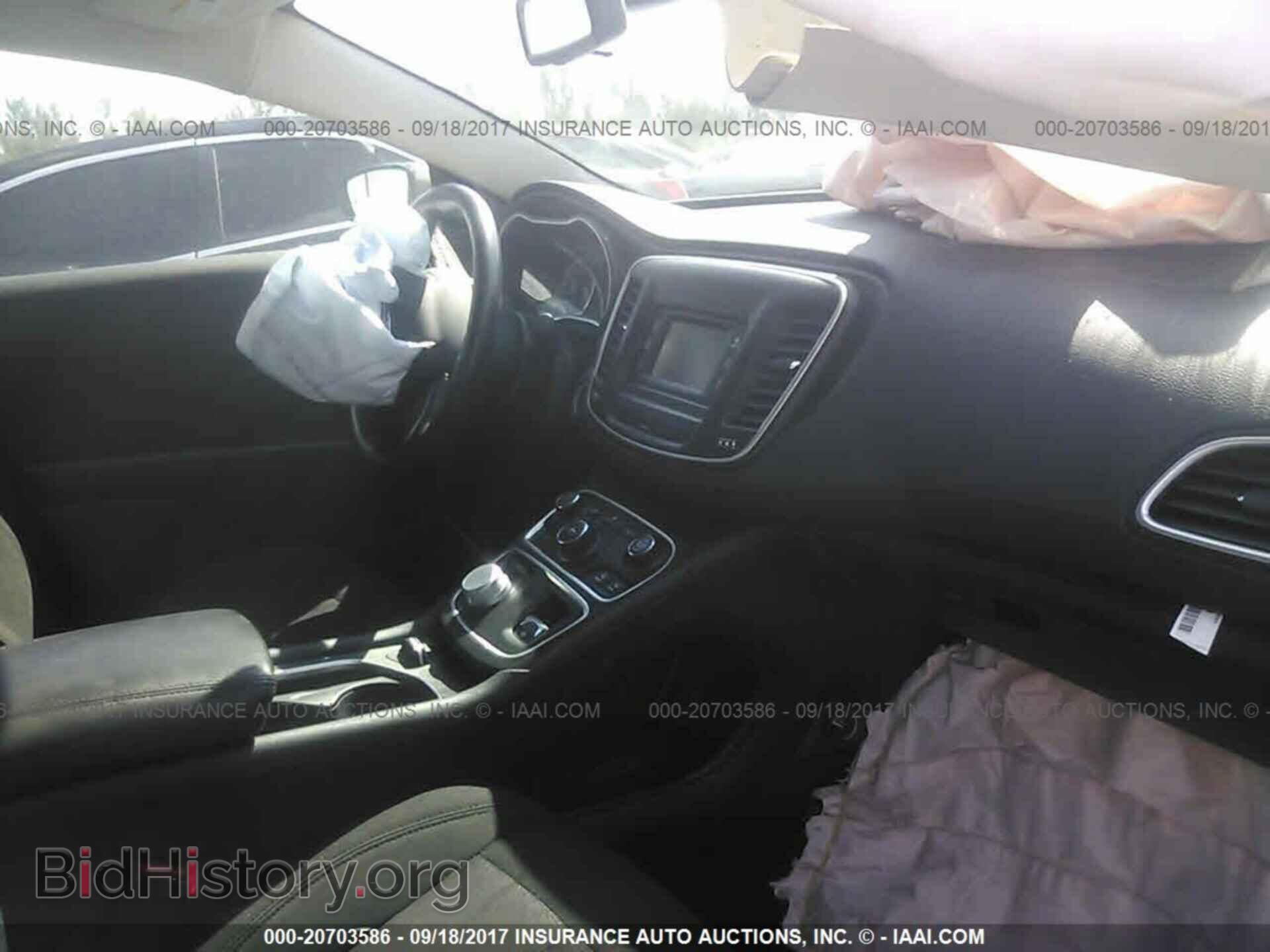 2015 Chrysler 200 - VIN: 1C3CCCAB7FN693462 - Photo 5