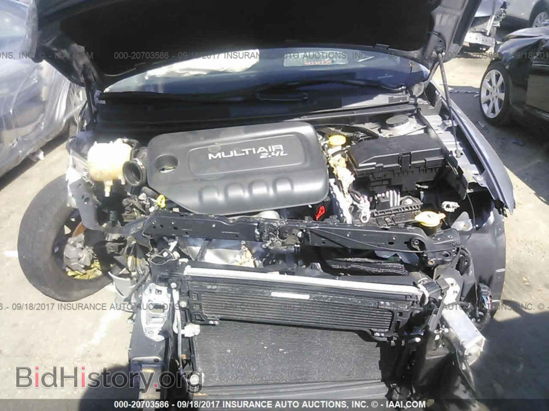 2015 Chrysler 200 - VIN: 1C3CCCAB7FN693462 - Photo 10