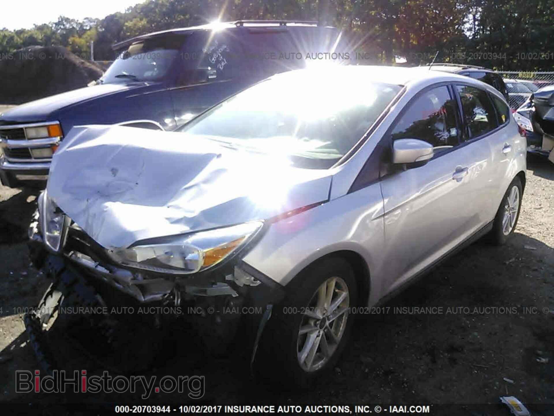 2015 Ford Focus - VIN: 1FADP3K2XFL243552 - Фото 2
