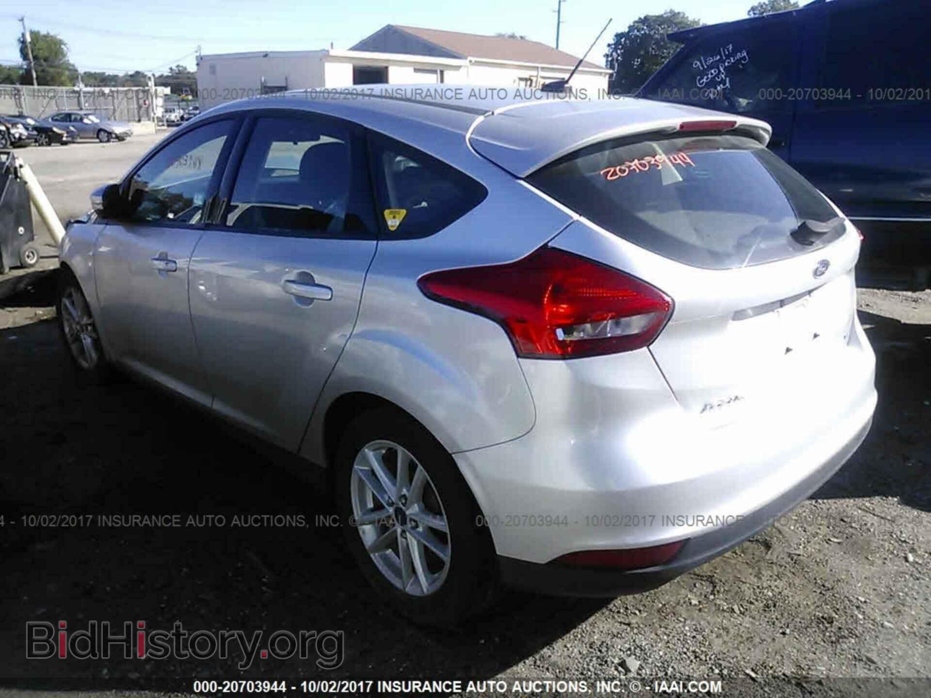 2015 Ford Focus - VIN: 1FADP3K2XFL243552 - Фото 3