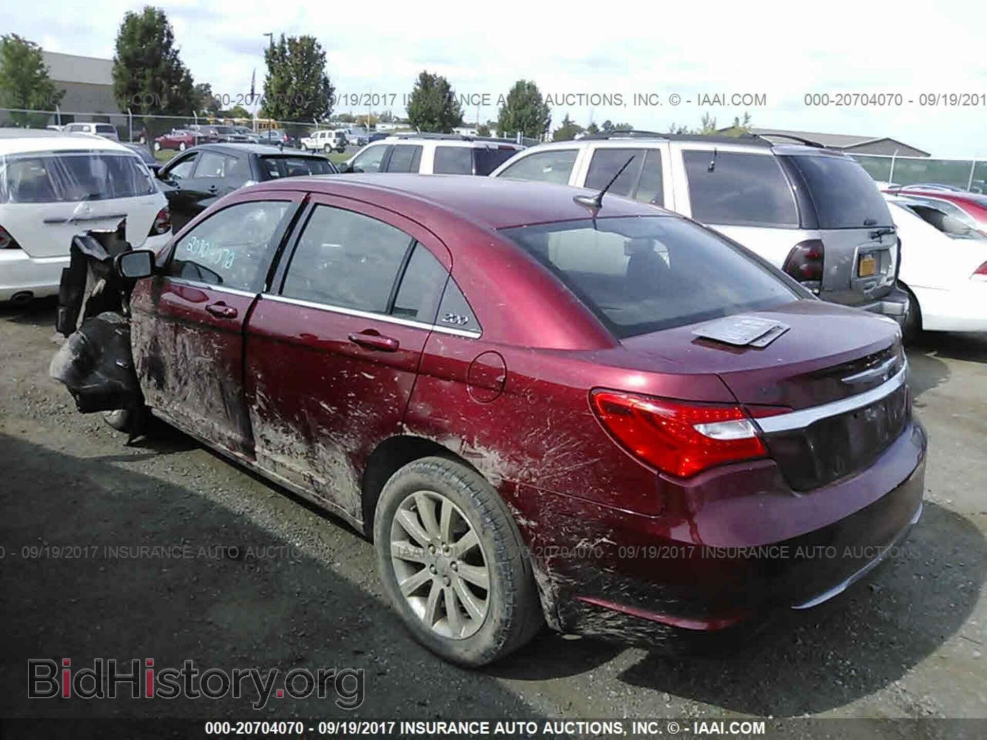 2012 Chrysler 200 - VIN: 1C3CCBBBXCN109186 - Фото 3