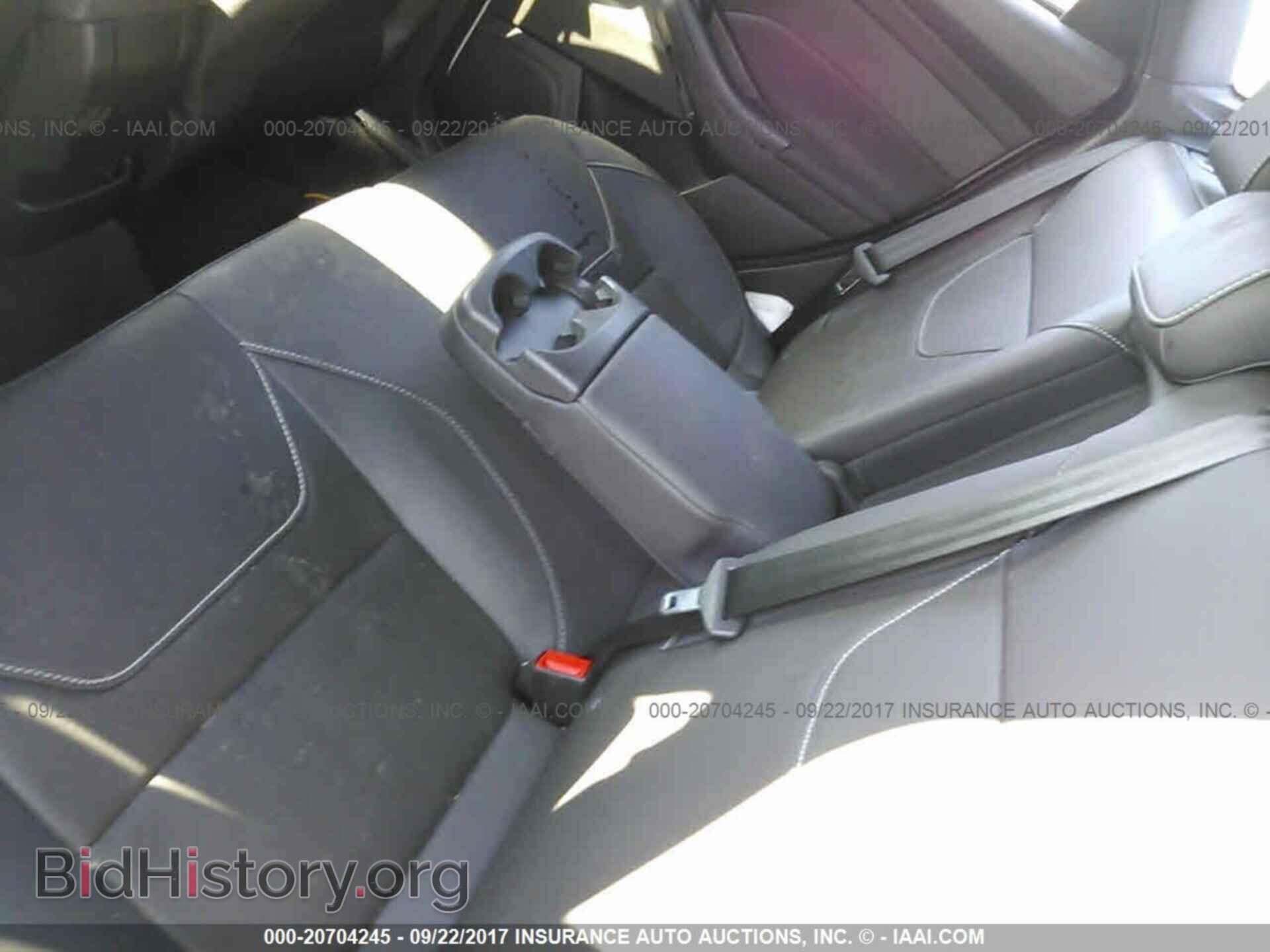 2016 Ford Focus - VIN: 1FADP3L95GL234030 - Photo 8