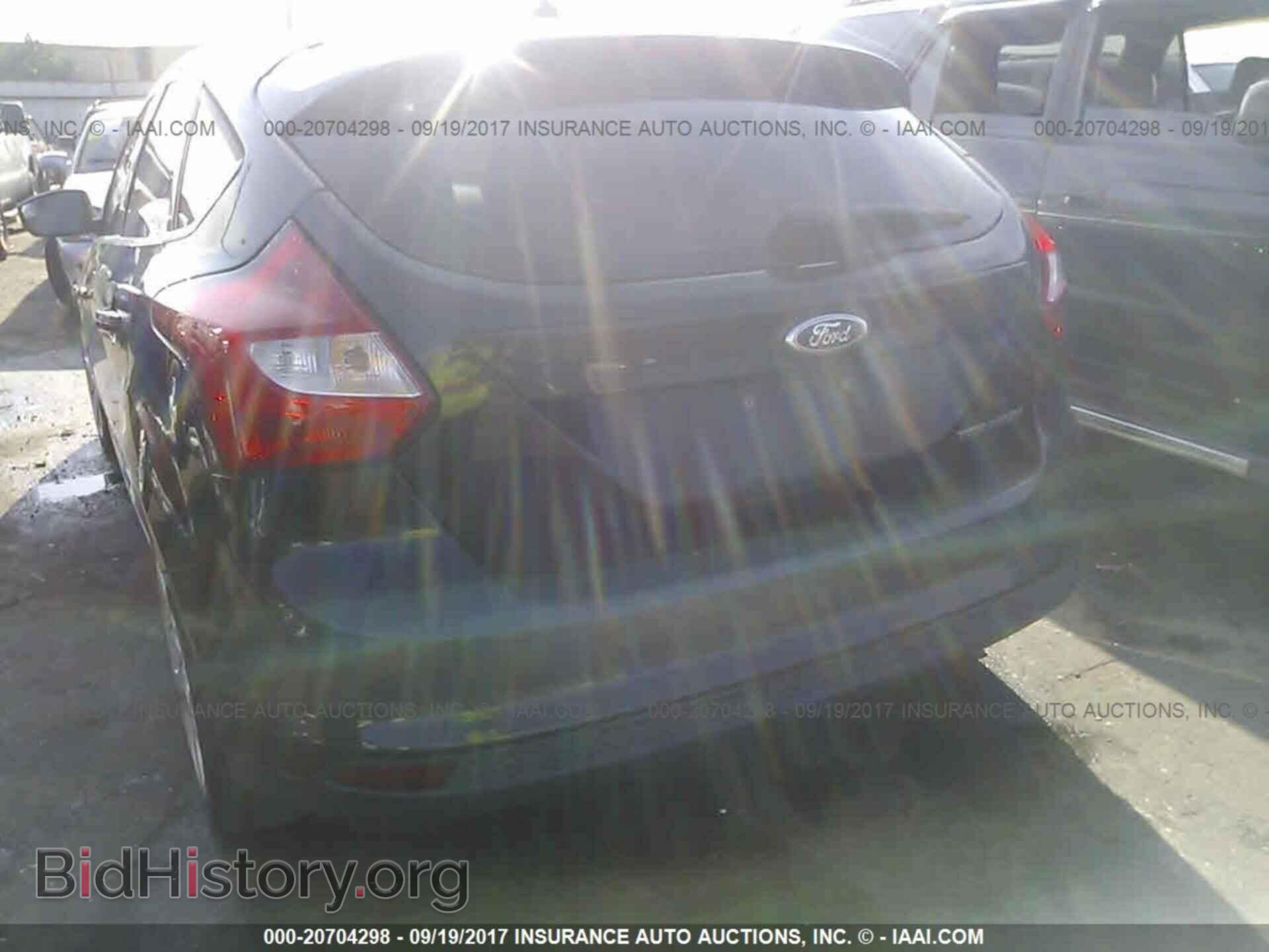 2012 Ford Focus - VIN: 1FAHP3N21CL360123 - Photo 3