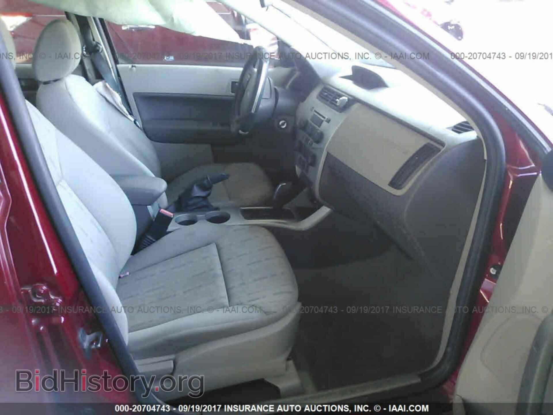 2011 Ford Focus - VIN: 1FAHP3FN0BW124553 - Фото 5