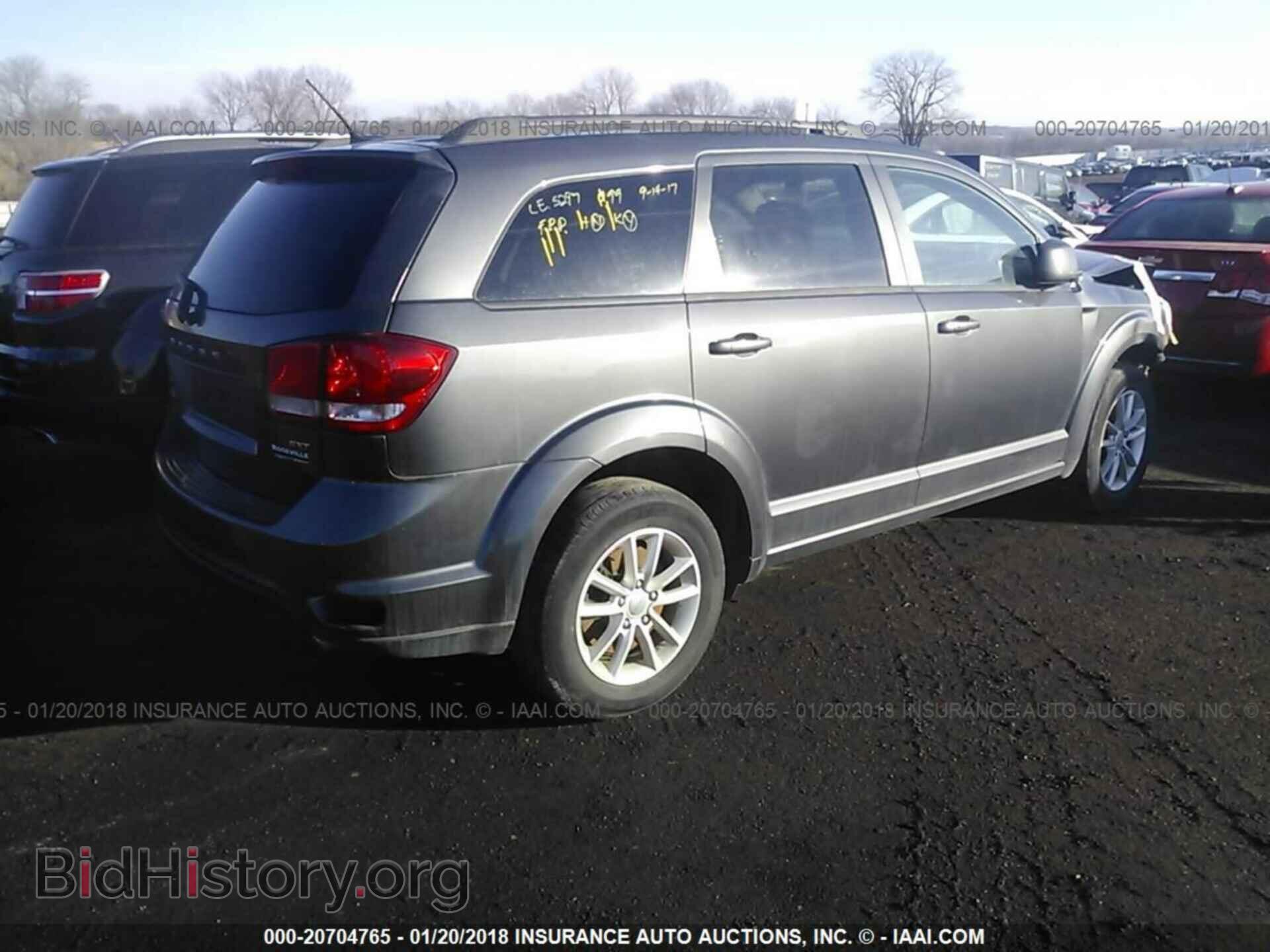 2015 Dodge Journey - VIN: 3C4PDDBG8FT566455 - Photo 4