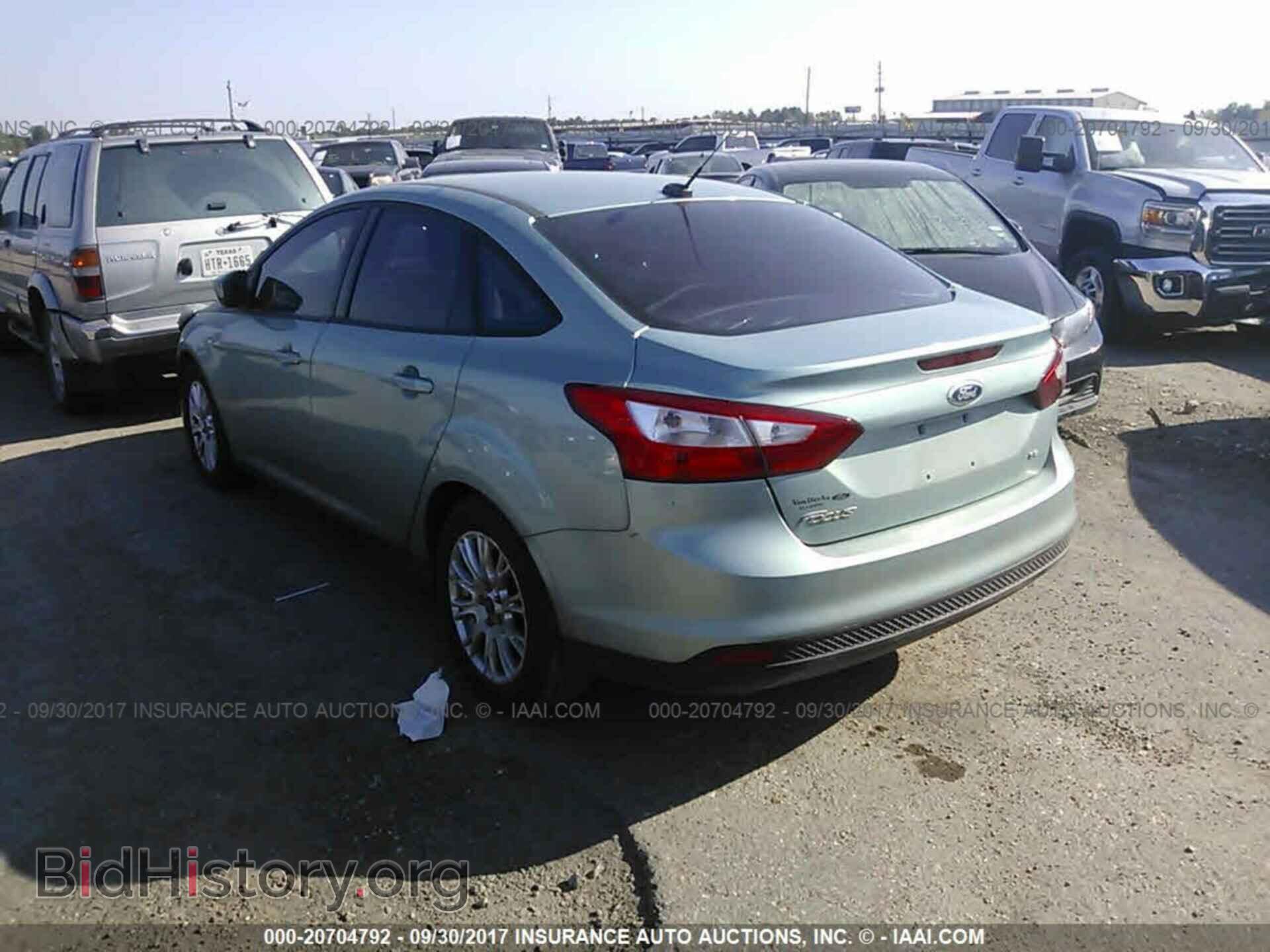 2012 Ford Focus - VIN: 1FAHP3F2XCL332996 - Photo 3
