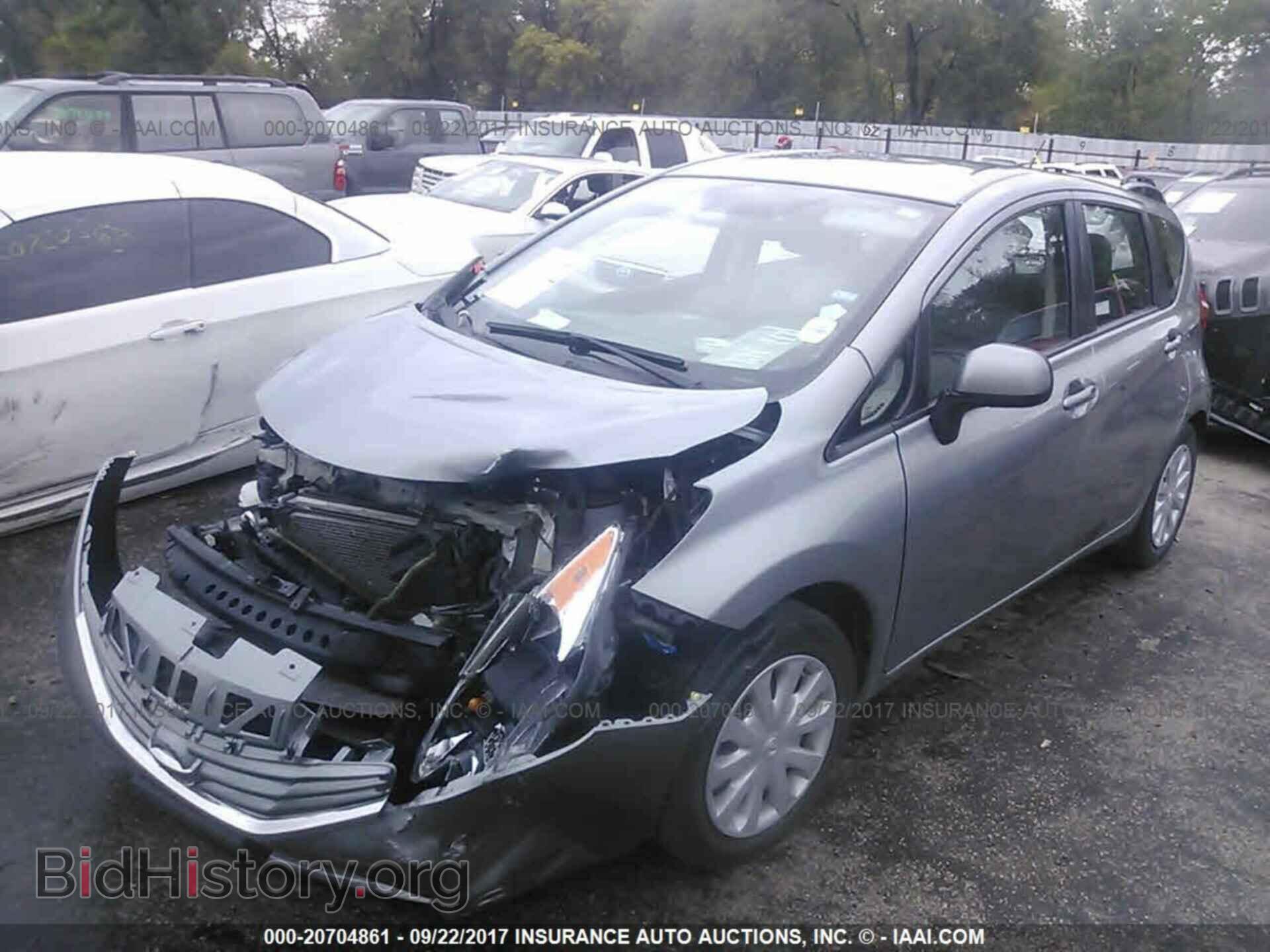 2014 Nissan Versa note - VIN: 3N1CE2CP6EL383118 - Фото 2