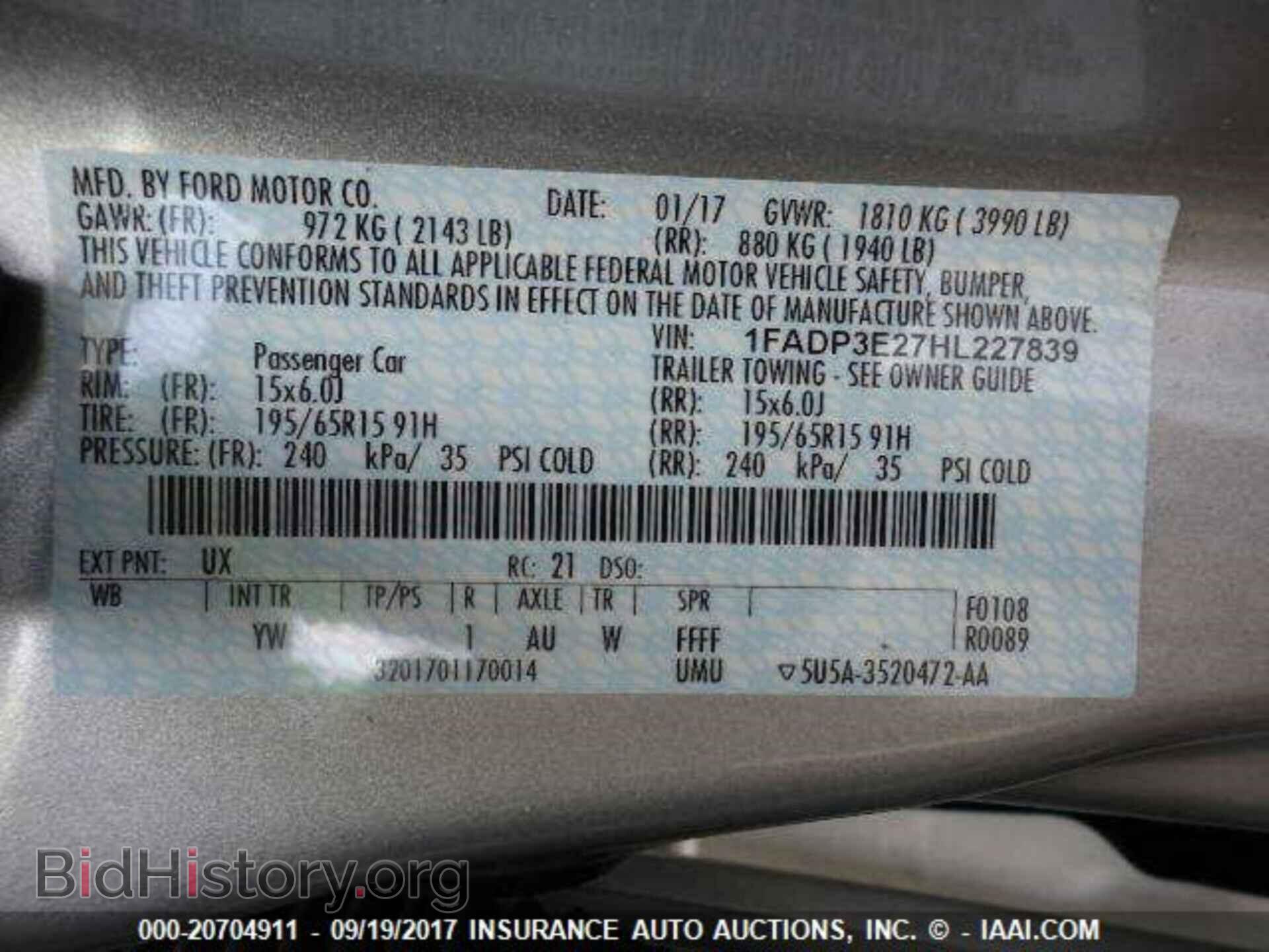 2017 Ford Focus - VIN: 1FADP3E27HL227839 - Photo 9