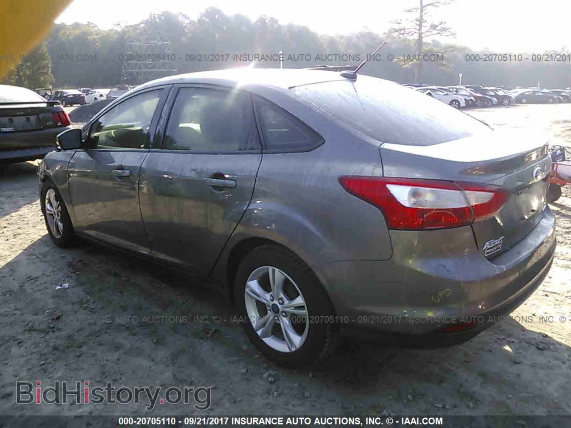 2013 Ford Focus - VIN: 1FADP3F24DL284251 - Photo 3