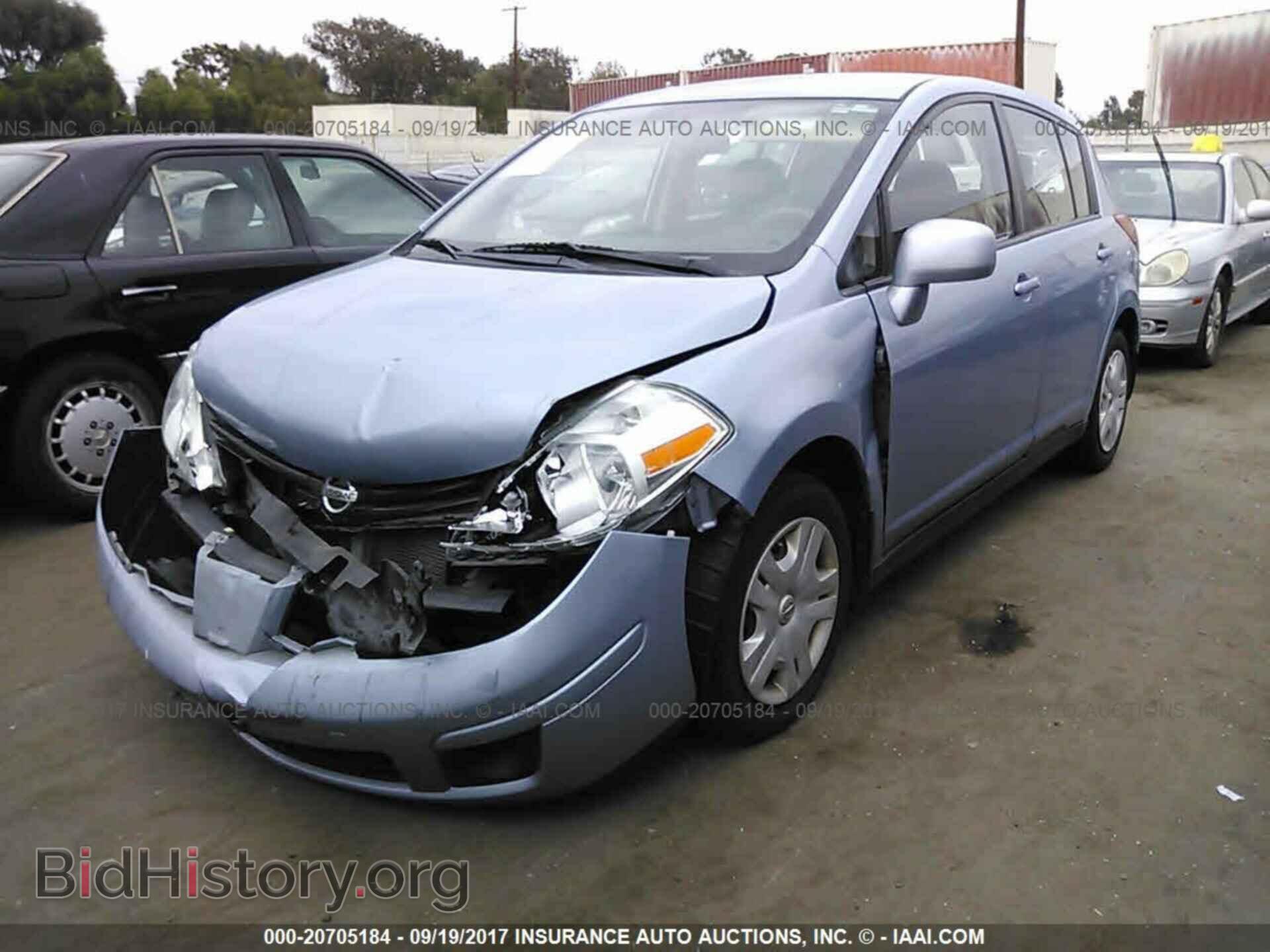2011 Nissan Versa - VIN: 3N1BC1CPXBL449712 - Фото 2