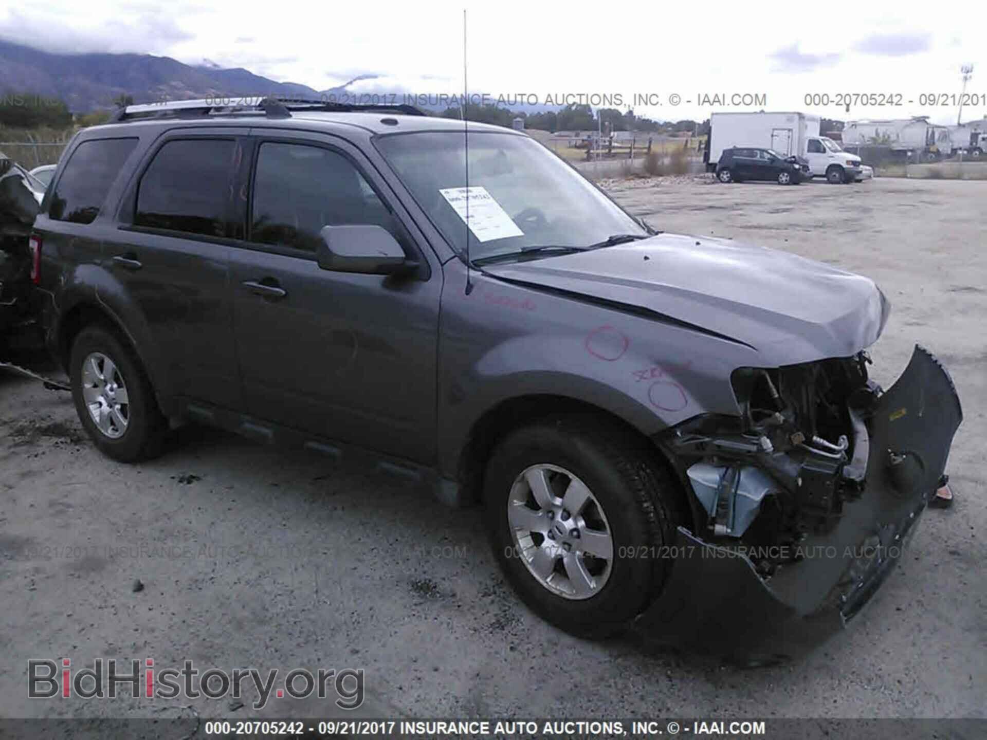 Photo 1FMCU9E70BKB67232 - Ford Escape 2011