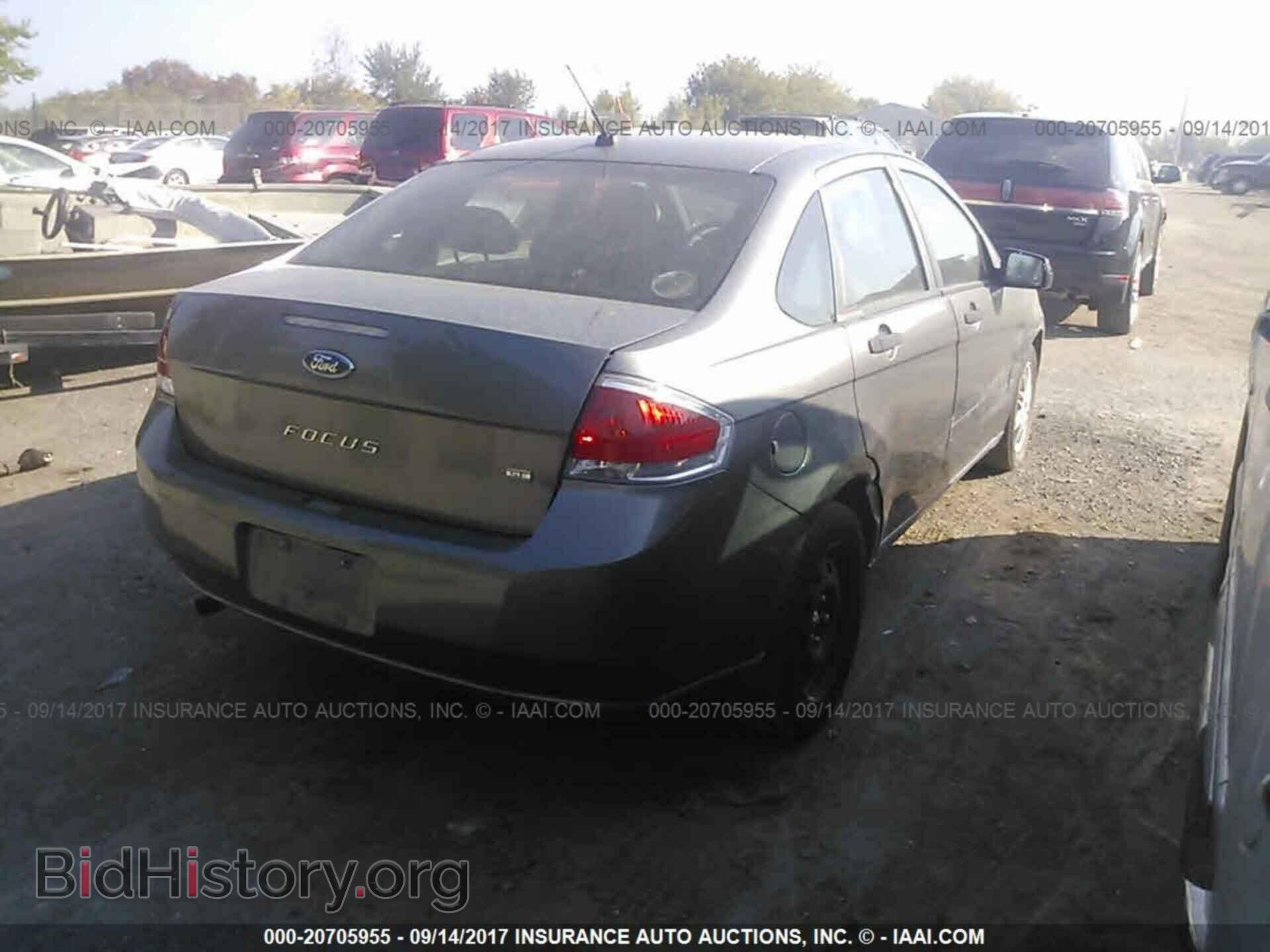 2011 Ford Focus - VIN: 1FAHP3FN5BW151814 - Фото 4