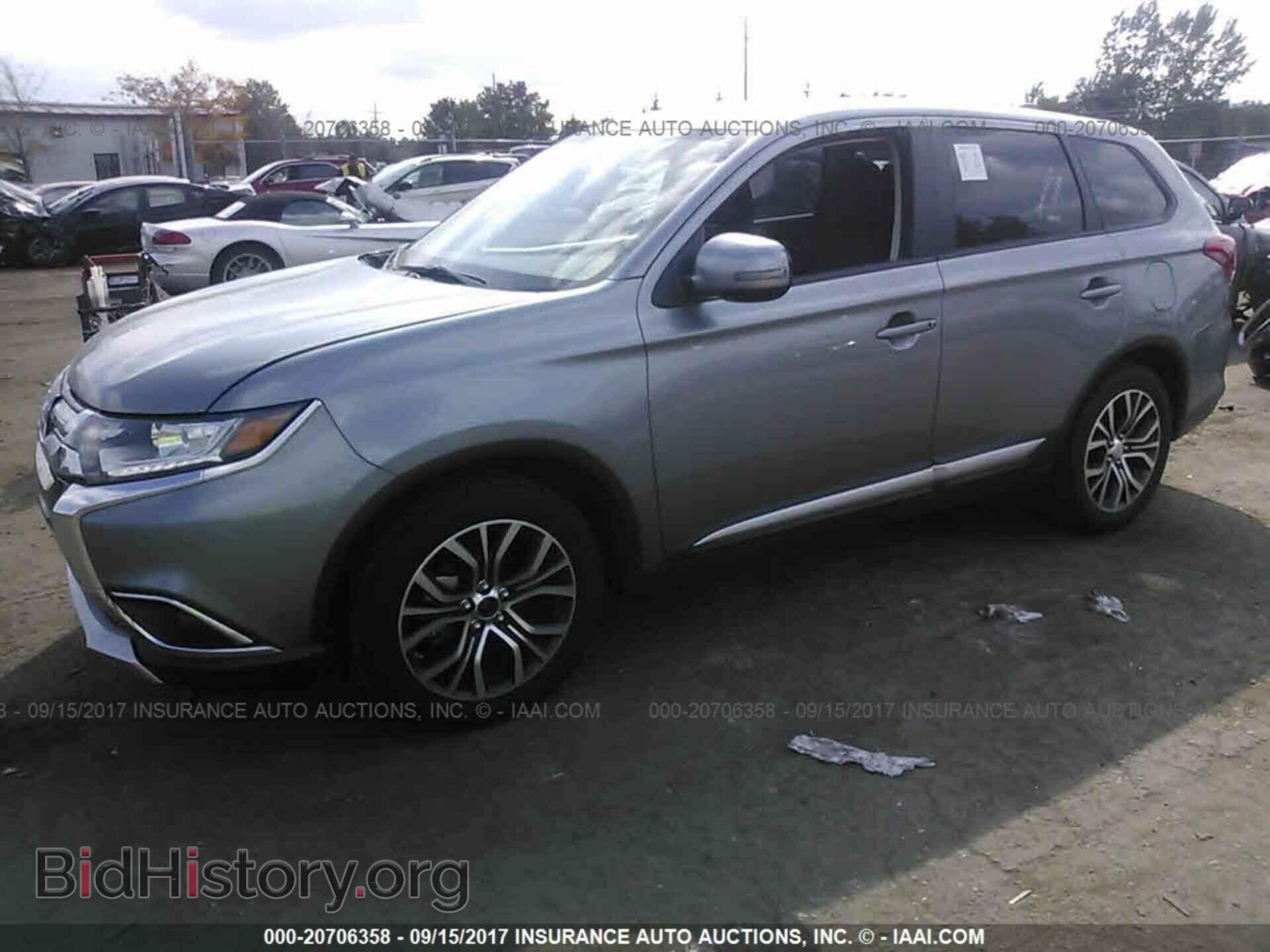 2017 Mitsubishi Outlander - VIN: JA4AD3A35HZ023049 - Фото 2