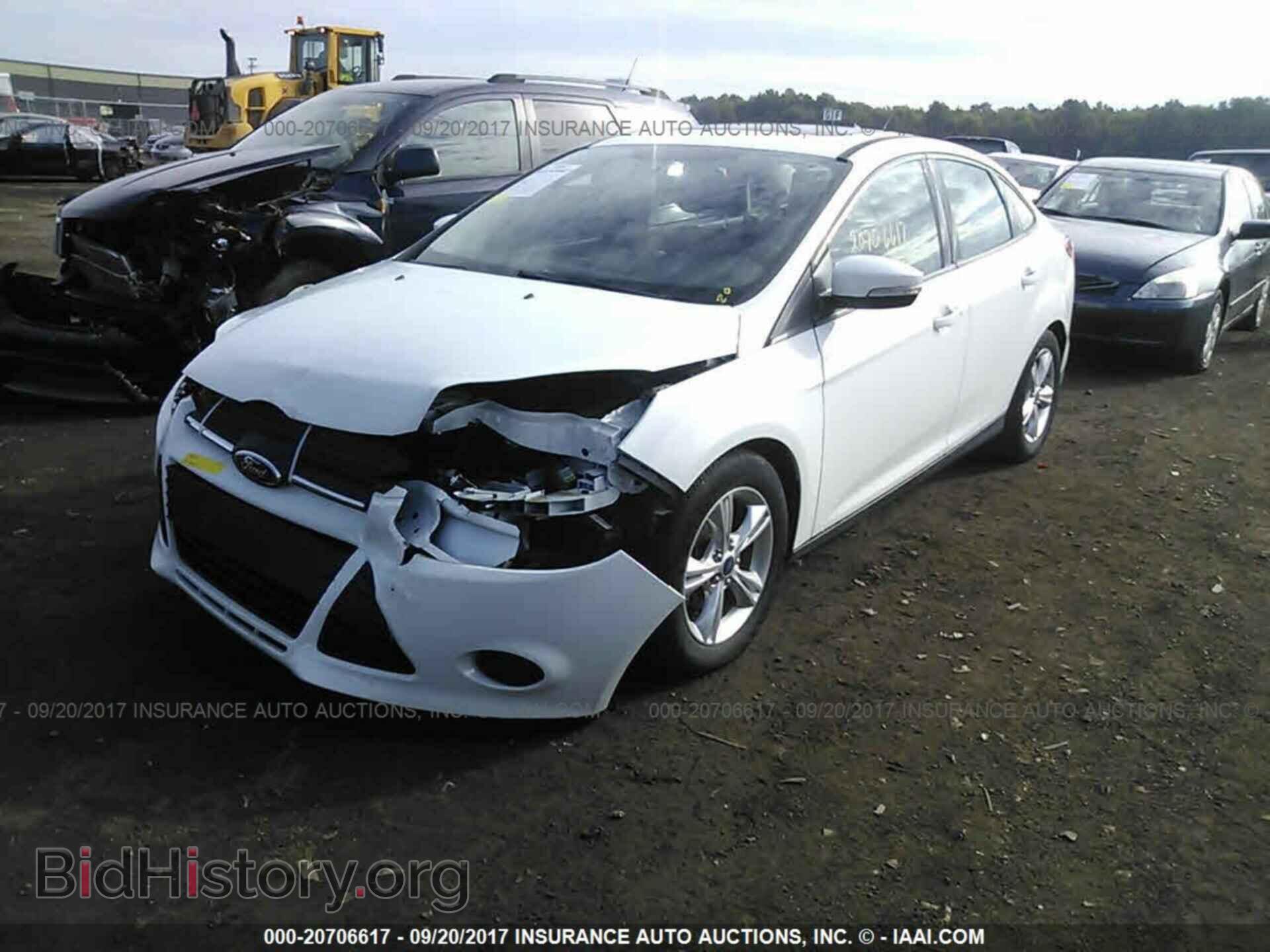 2014 Ford Focus - VIN: 1FADP3F24EL160370 - Photo 2