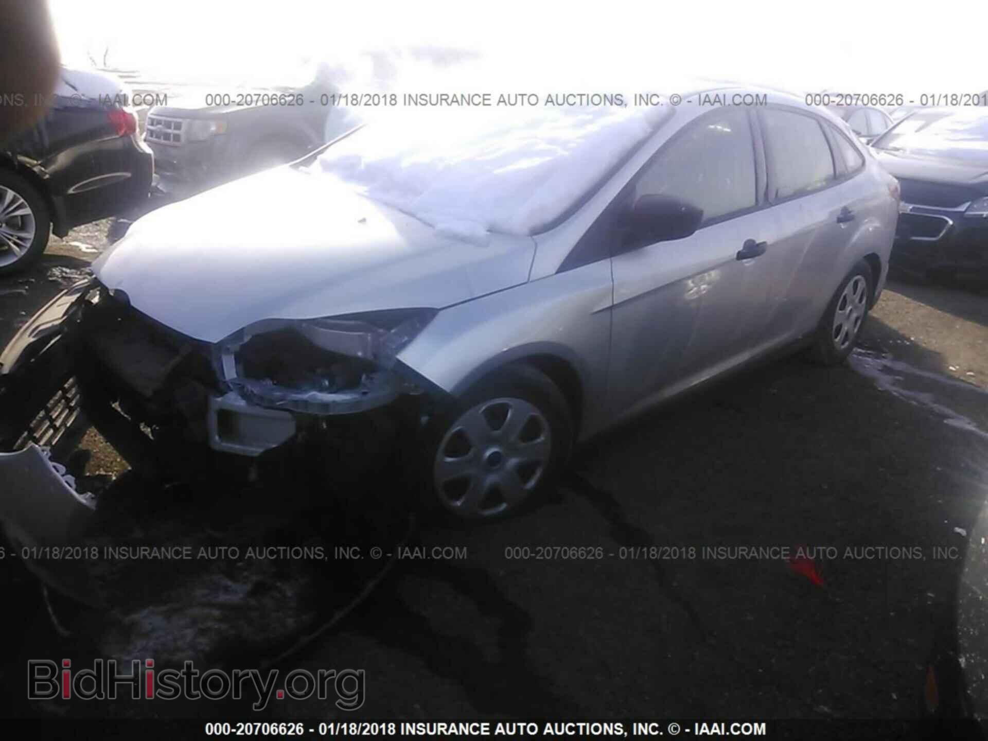 2012 Ford Focus - VIN: 1FAHP3E29CL130510 - Photo 2