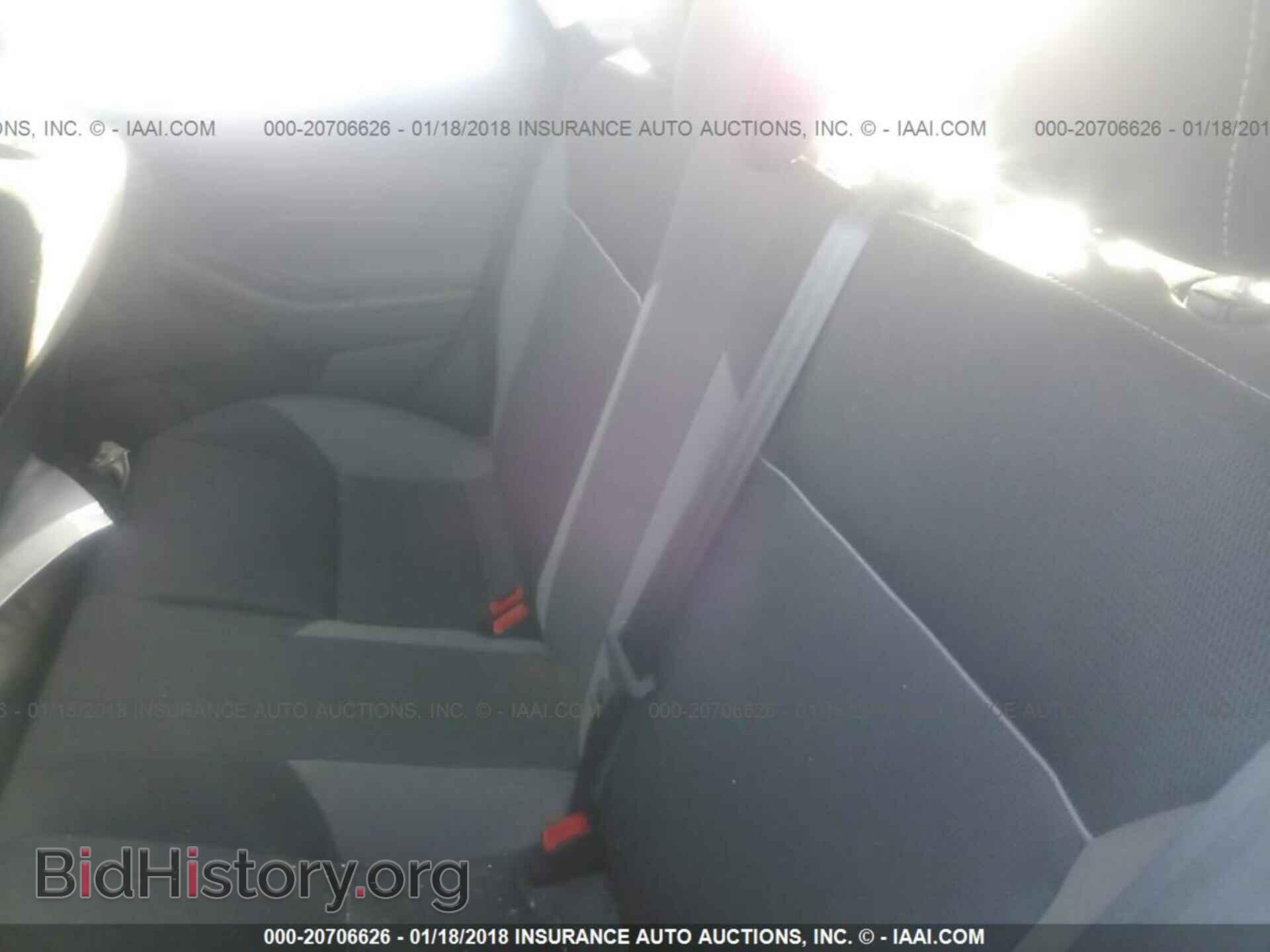 2012 Ford Focus - VIN: 1FAHP3E29CL130510 - Photo 8