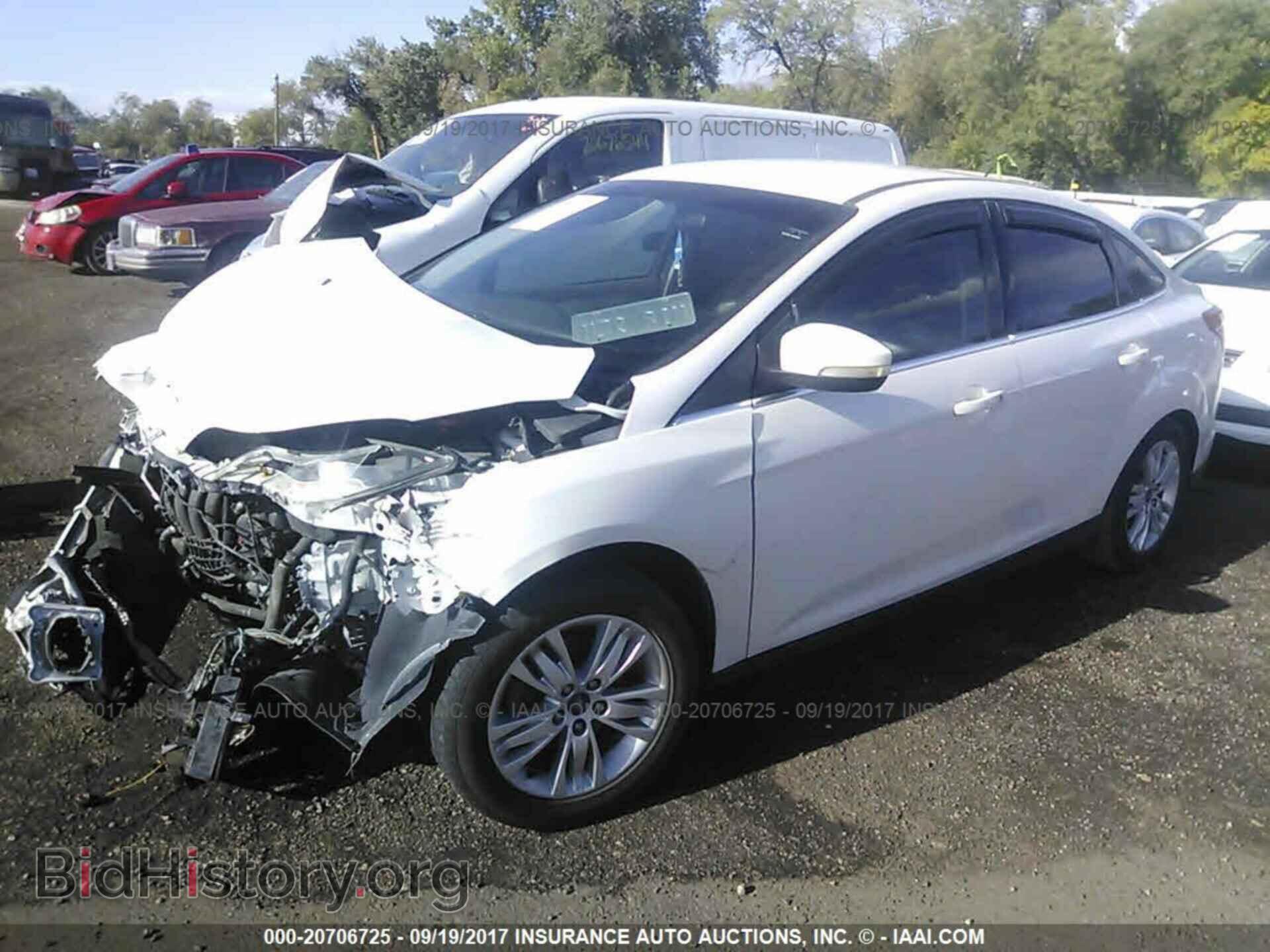 2012 Ford Focus - VIN: 1FAHP3H27CL147883 - Photo 2