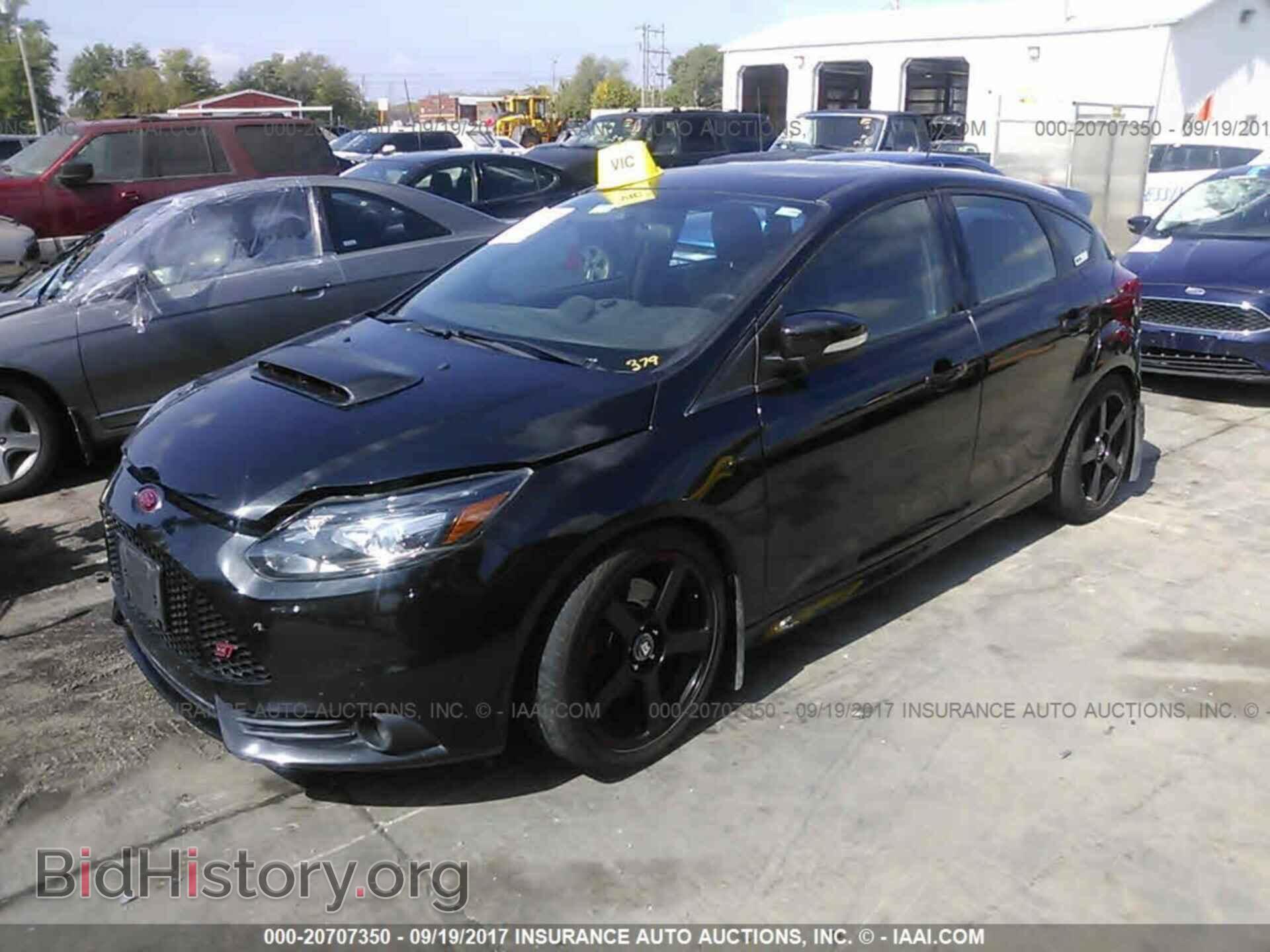 2014 Ford Focus - VIN: 1FADP3L99EL164075 - Photo 2