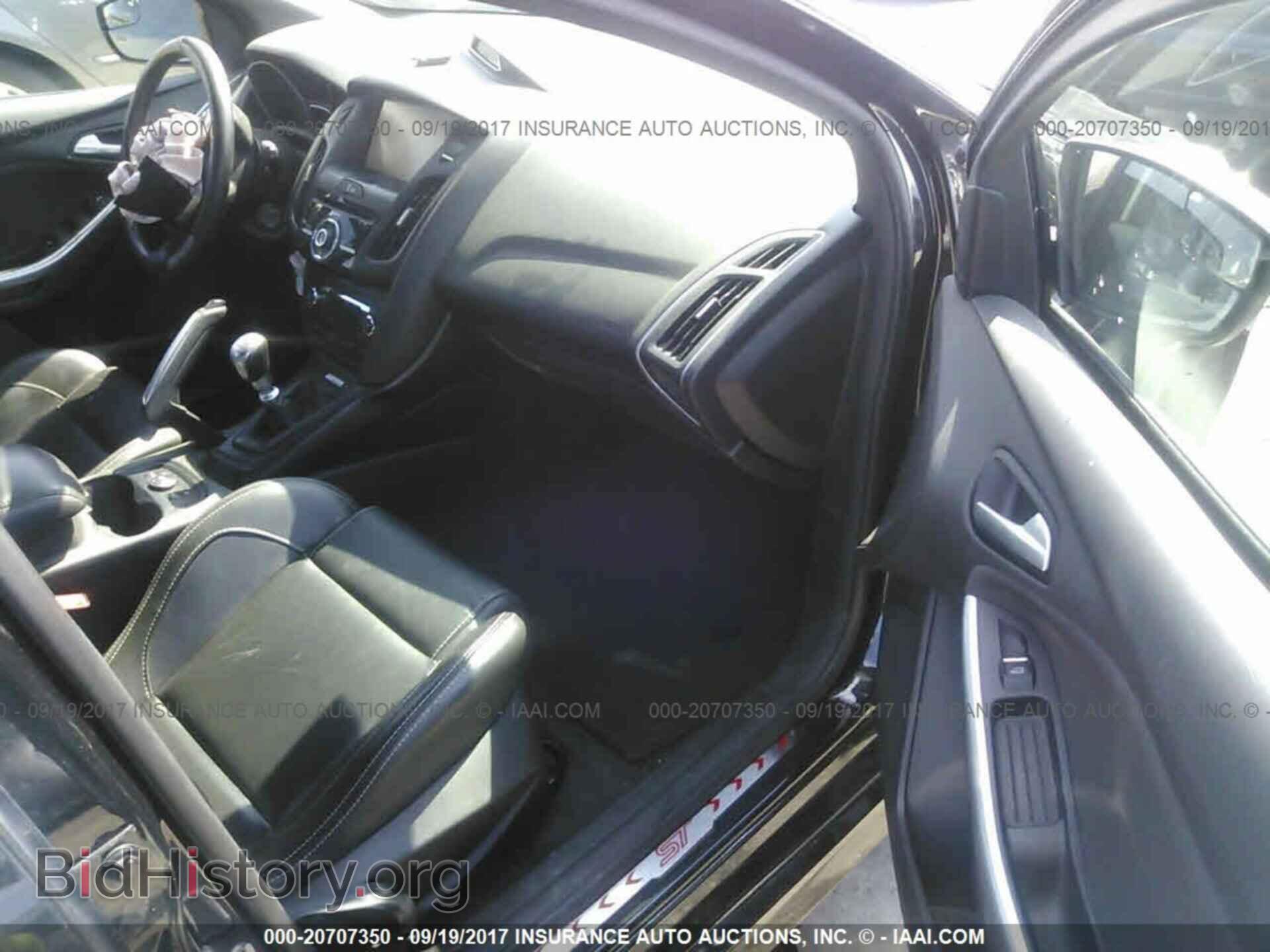 2014 Ford Focus - VIN: 1FADP3L99EL164075 - Photo 5