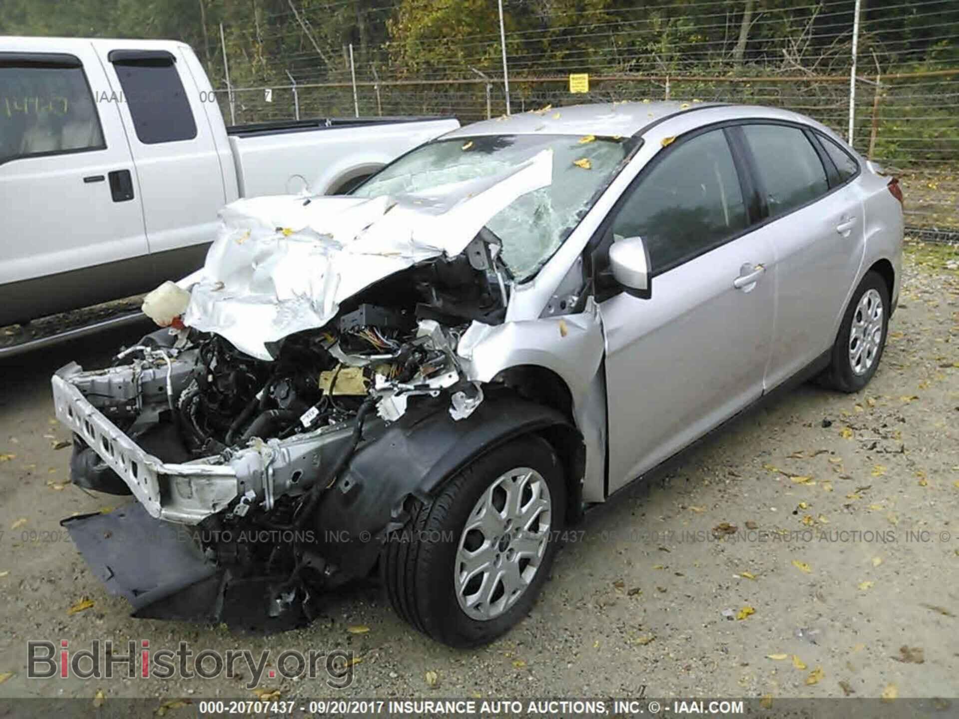 2012 Ford Focus - VIN: 1FAHP3F25CL207498 - Photo 2