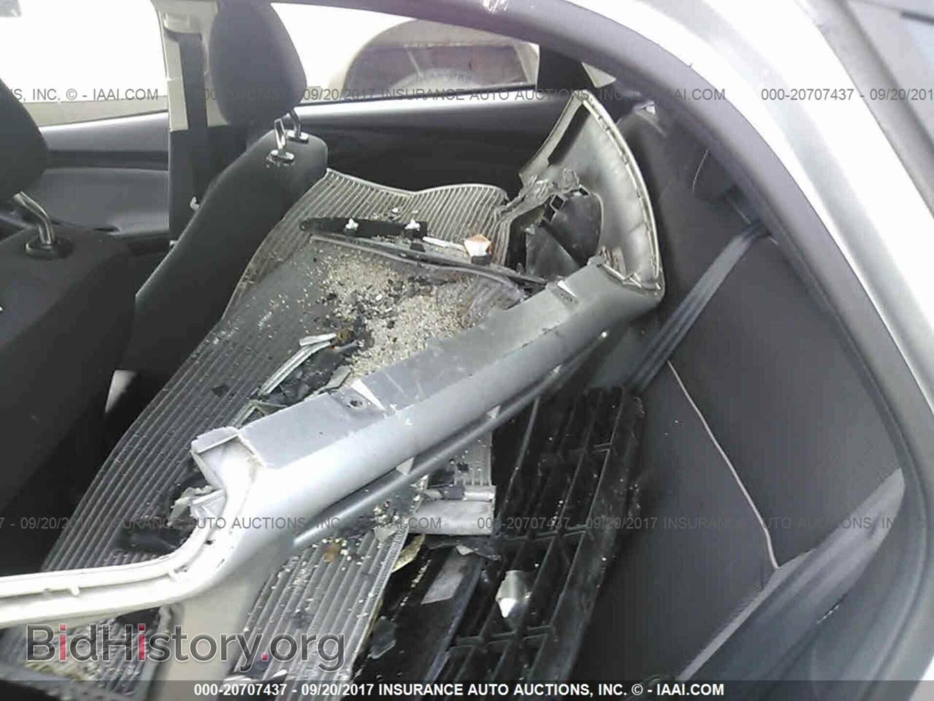 2012 Ford Focus - VIN: 1FAHP3F25CL207498 - Photo 8