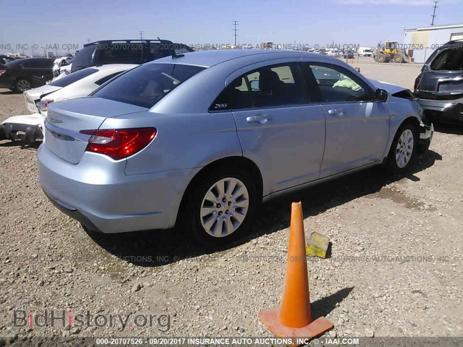 2013 Chrysler 200 - VIN: 1C3CCBAB5DN657132 - Photo 4