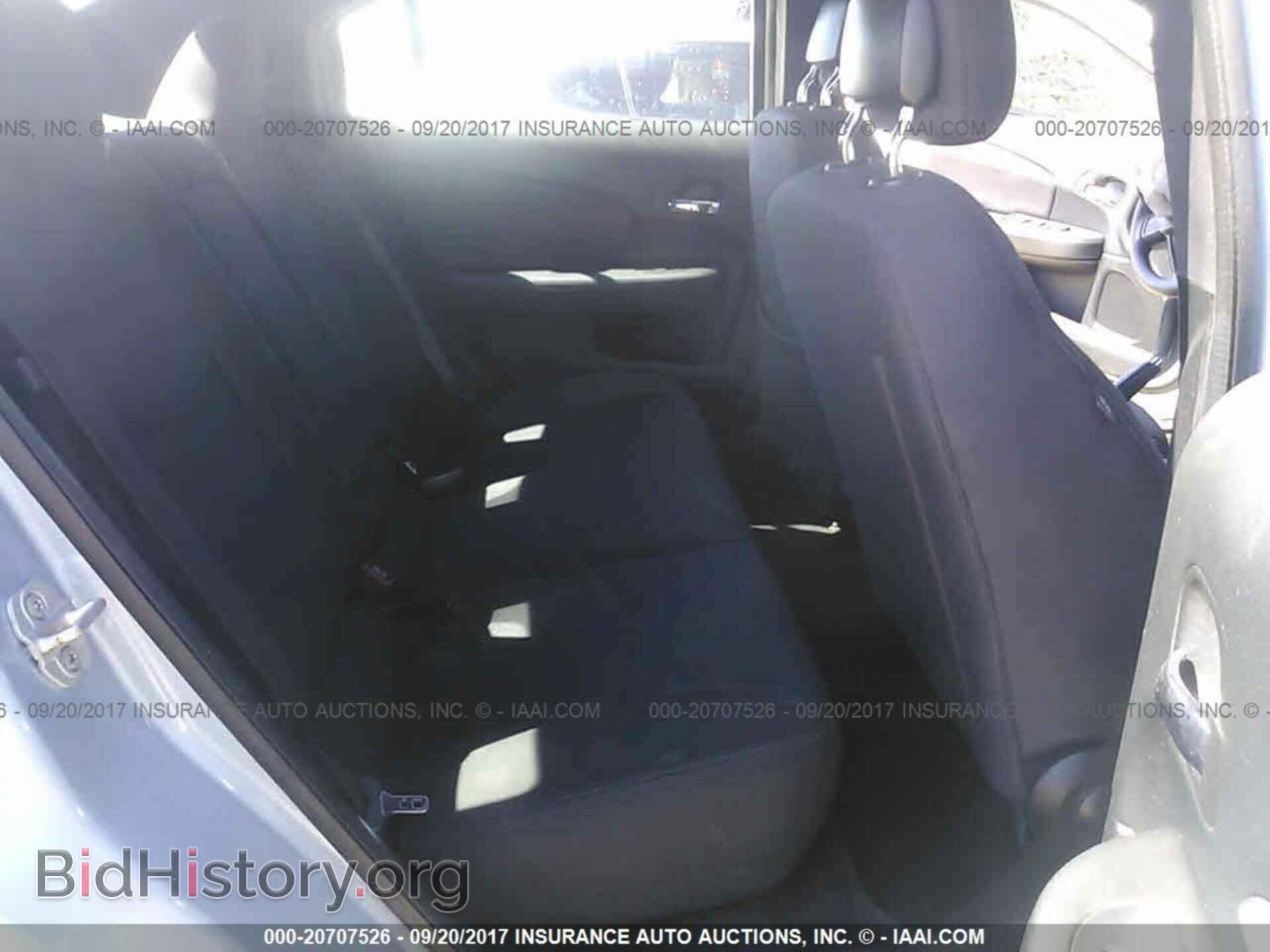 2013 Chrysler 200 - VIN: 1C3CCBAB5DN657132 - Photo 8