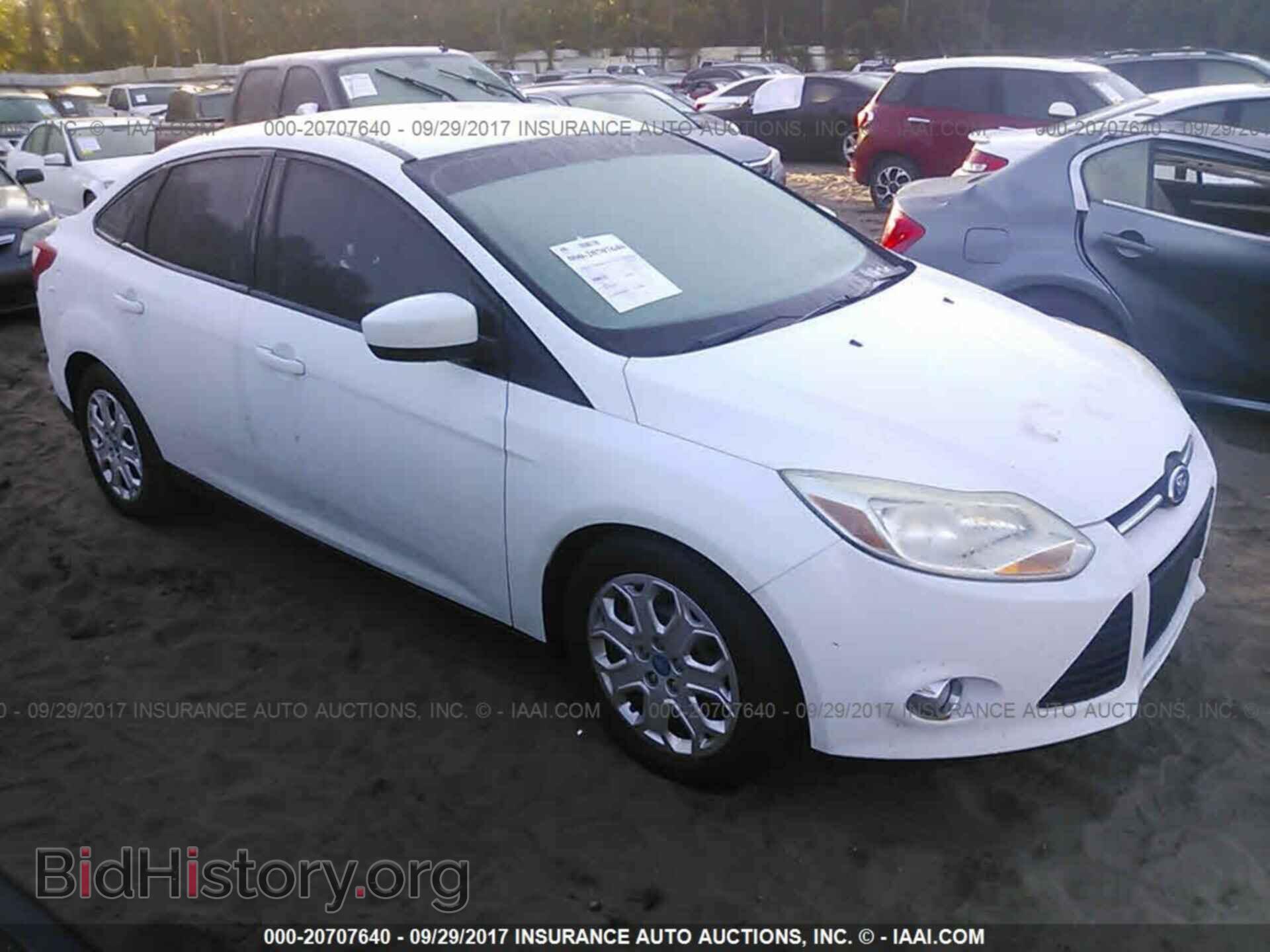 Photo 1FAHP3F29CL179737 - Ford Focus 2012