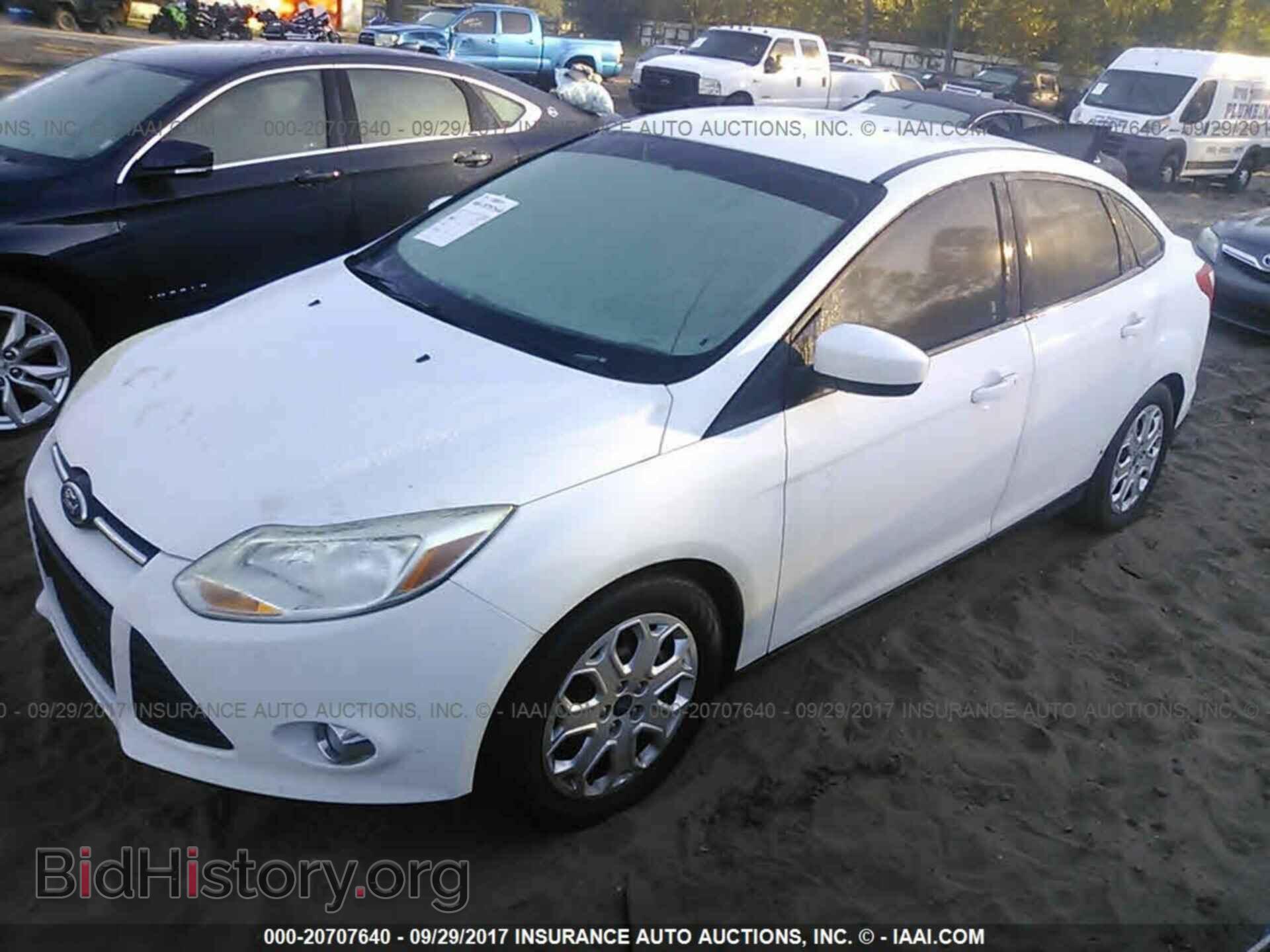 2012 Ford Focus - VIN: 1FAHP3F29CL179737 - Photo 2