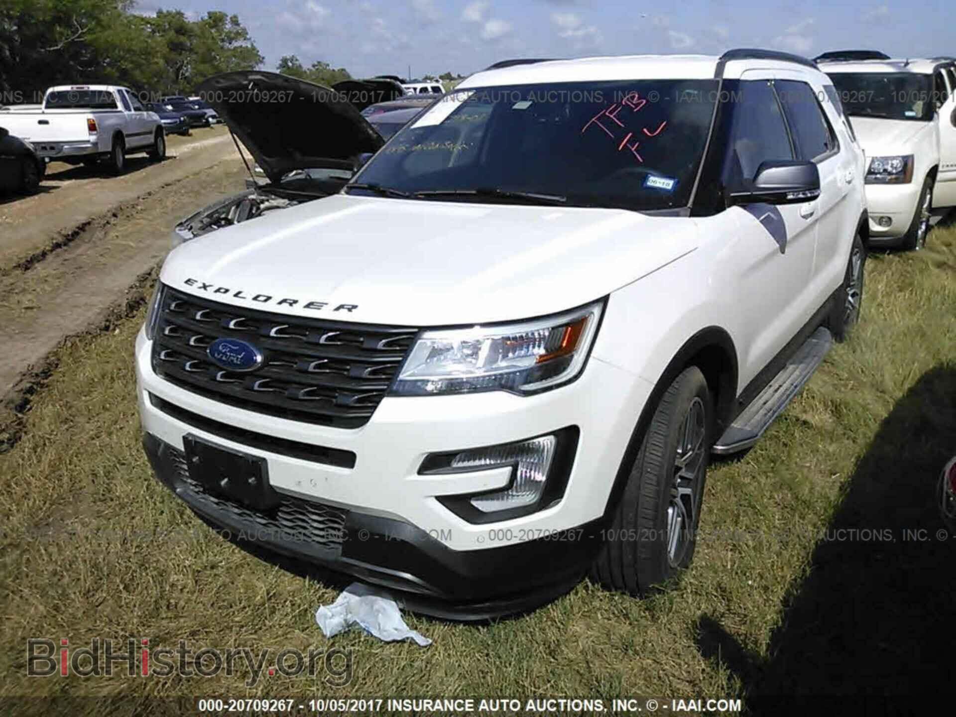 2017 Ford Explorer - VIN: 1FM5K7D80HGA03018 - Photo 2